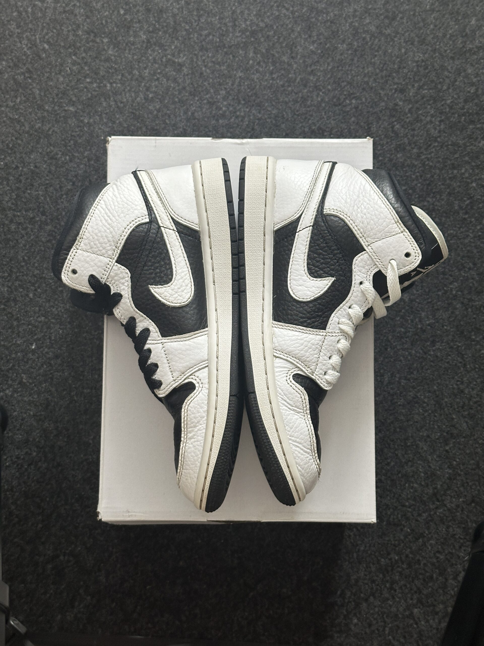 Air Jordan 1 Mid SE Split Black White EU 38 - immagine 2