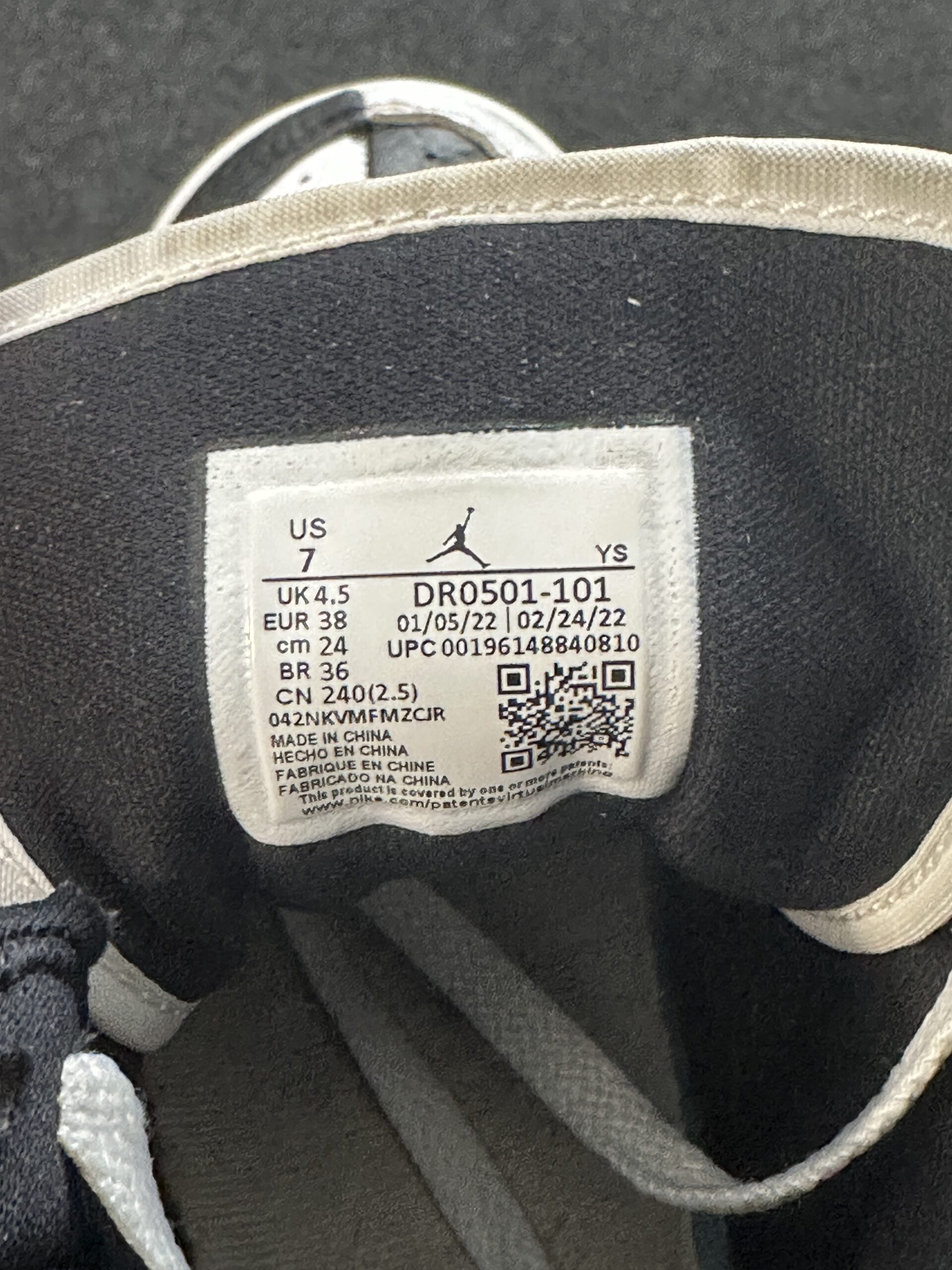 Air Jordan 1 Mid SE Split Black White EU 38 - immagine 8
