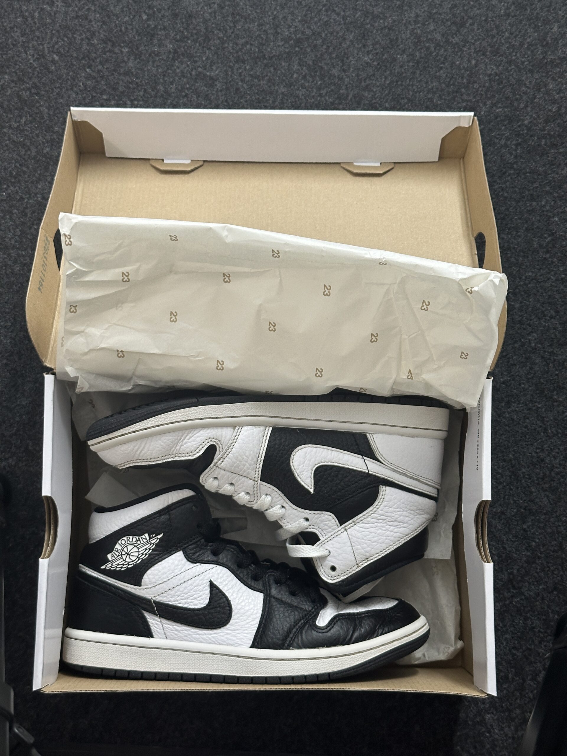 Air Jordan 1 Mid SE Split Black White EU 38 - immagine 10