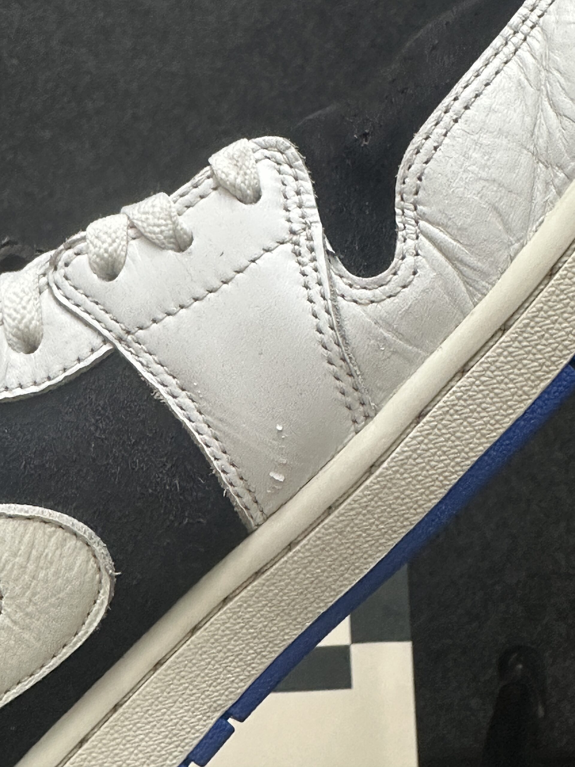 Air Jordan 1 Low Quai 54 HQ0764-001 taglia EU 47 vista dif 2