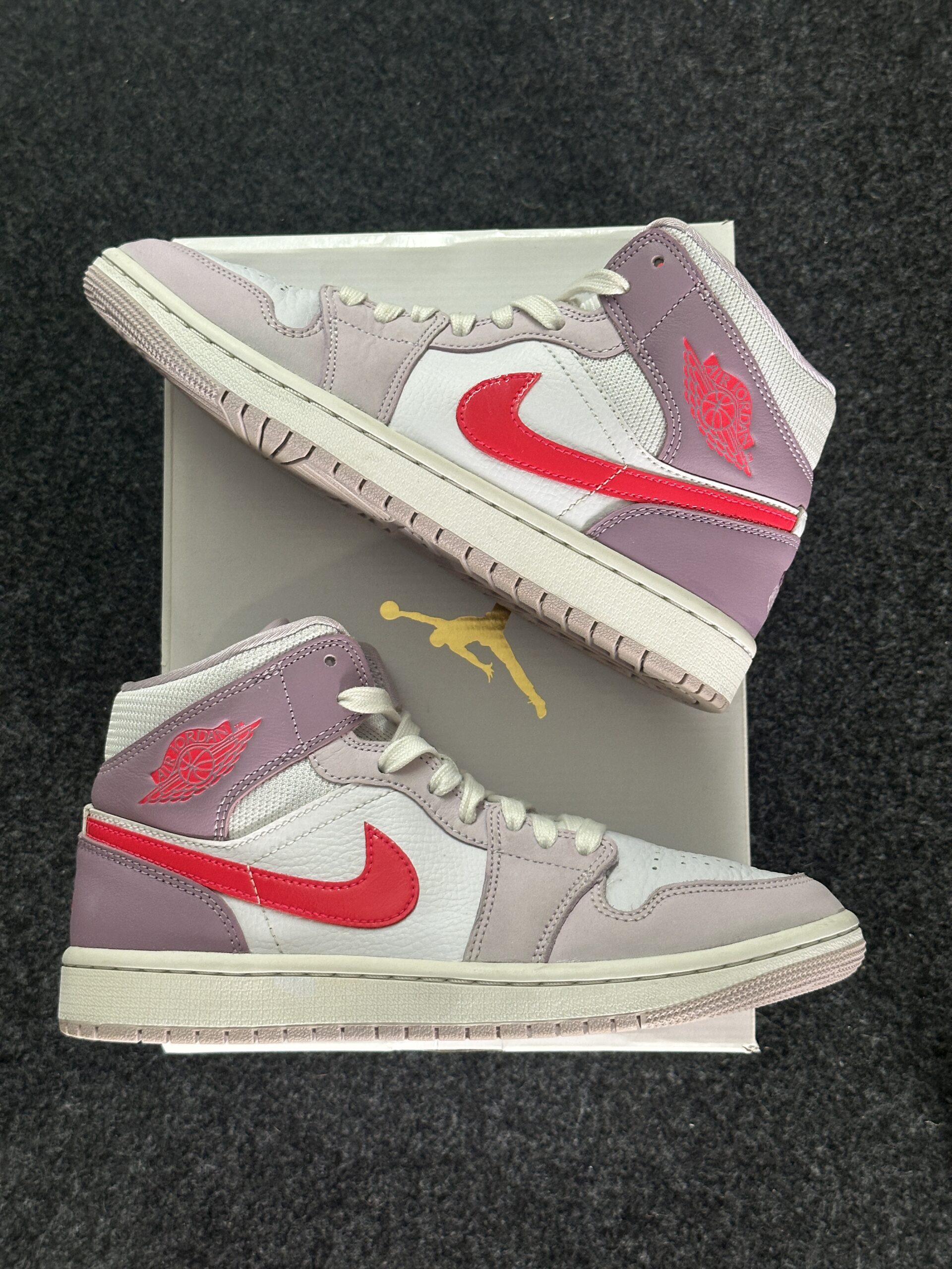 Air Jordan 1 Mid Valentine’s Day DR0174-500 taglia EU 38.5 vista principale