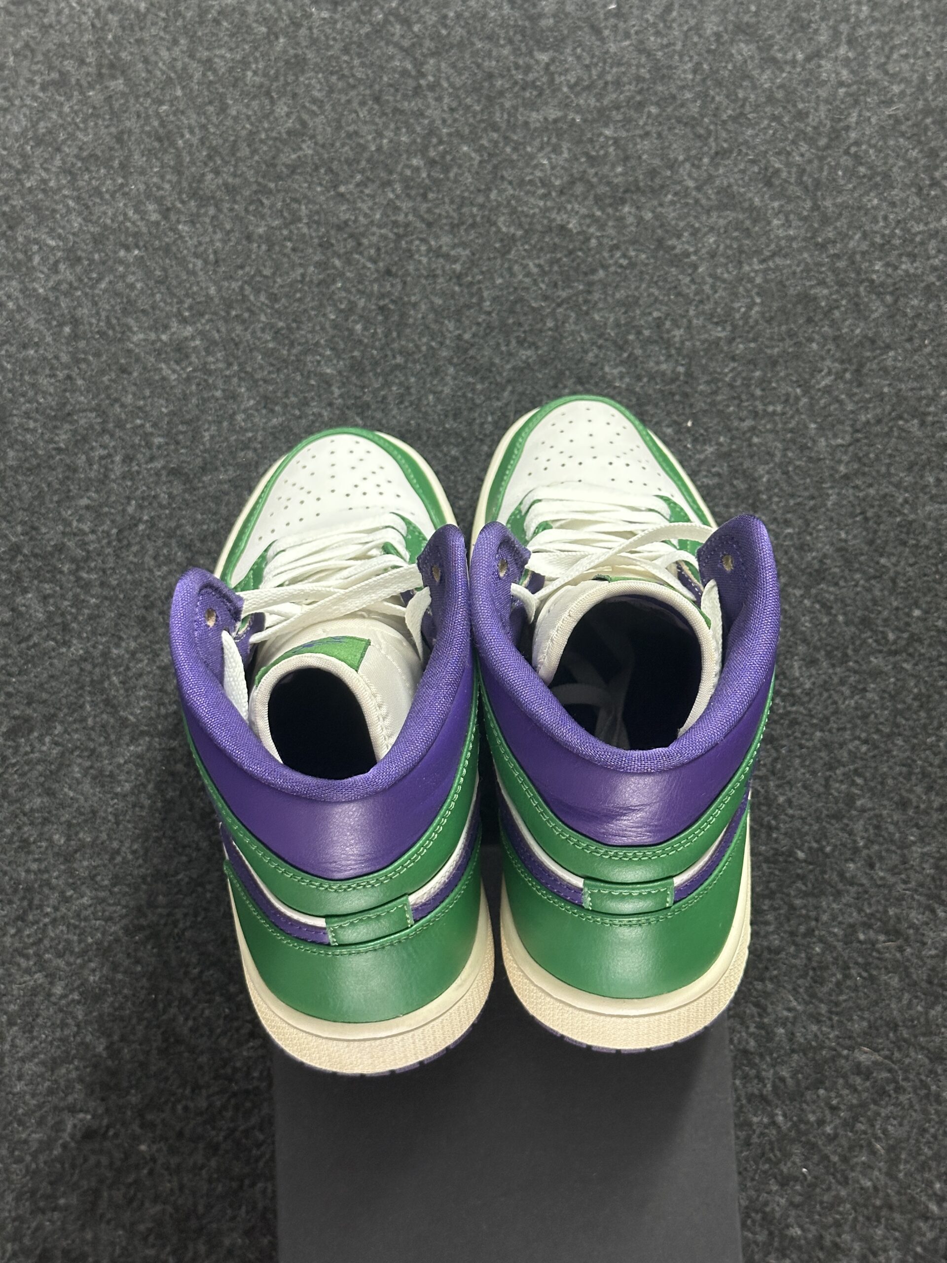 Air Jordan 1 Mid Incredible Hulk 554724-300 taglia EU 40.5 vista tallone