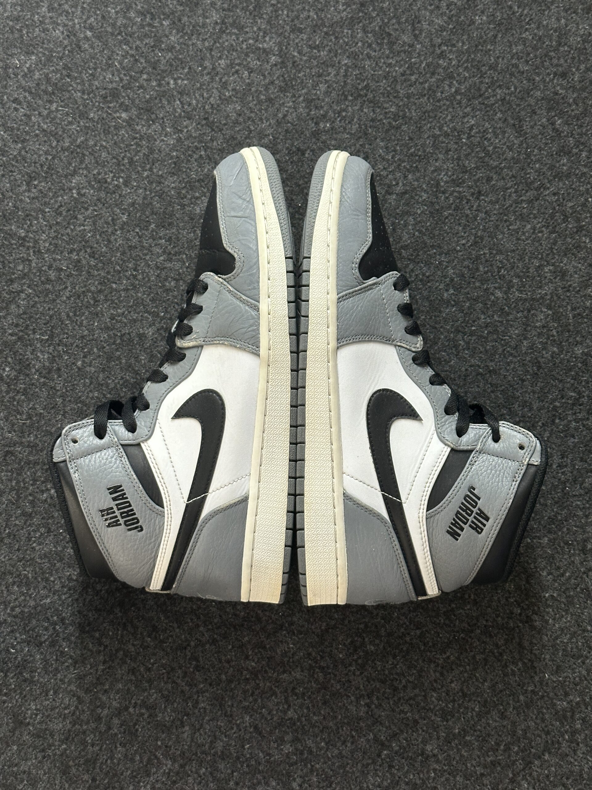 Air Jordan 1 Retro High Rare Air Cool Grey 332550-024 taglia EU 43 vista esterna