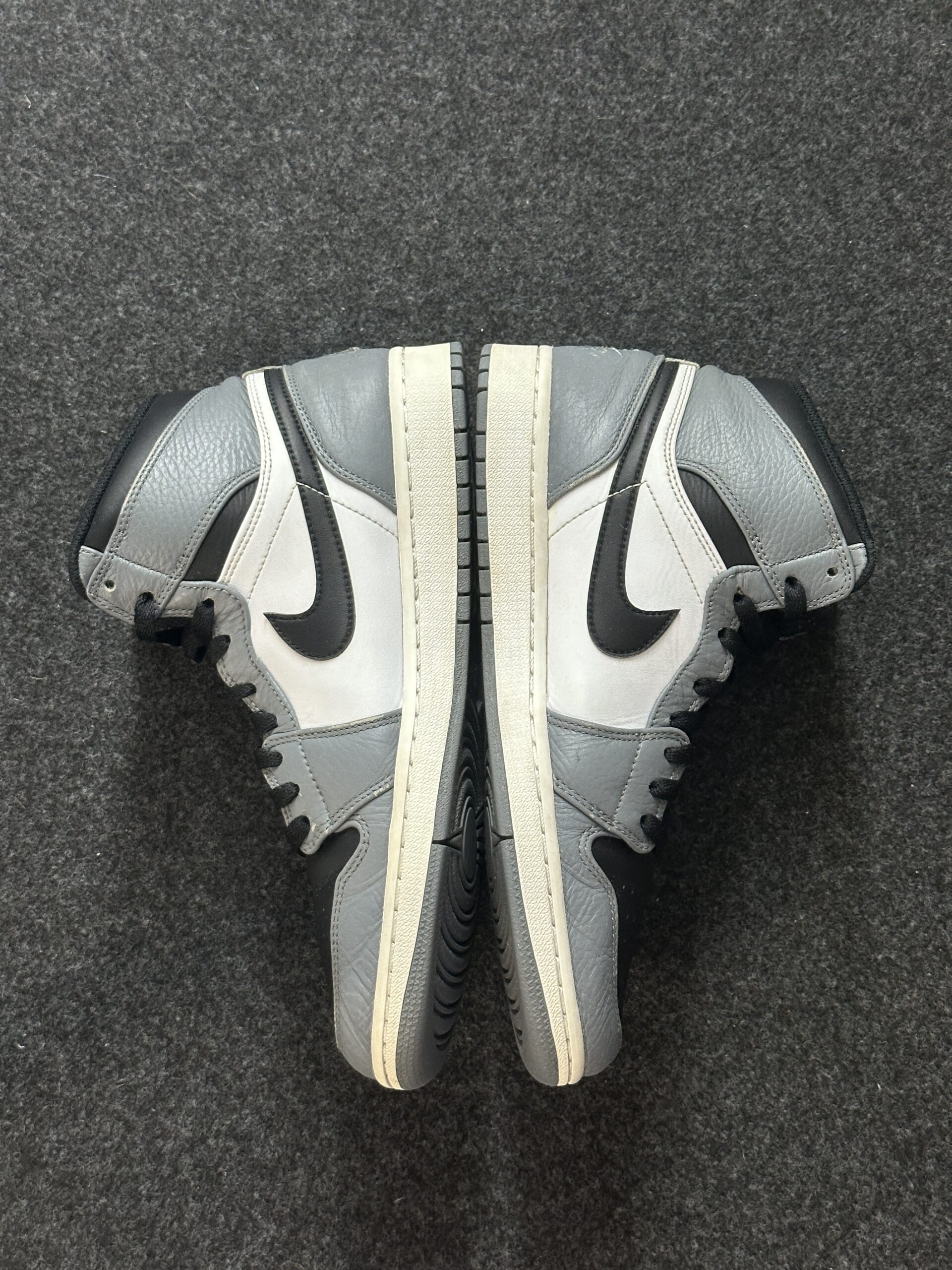 Air Jordan 1 Retro High Rare Air Cool Grey 332550-024 taglia EU 43 vista interna