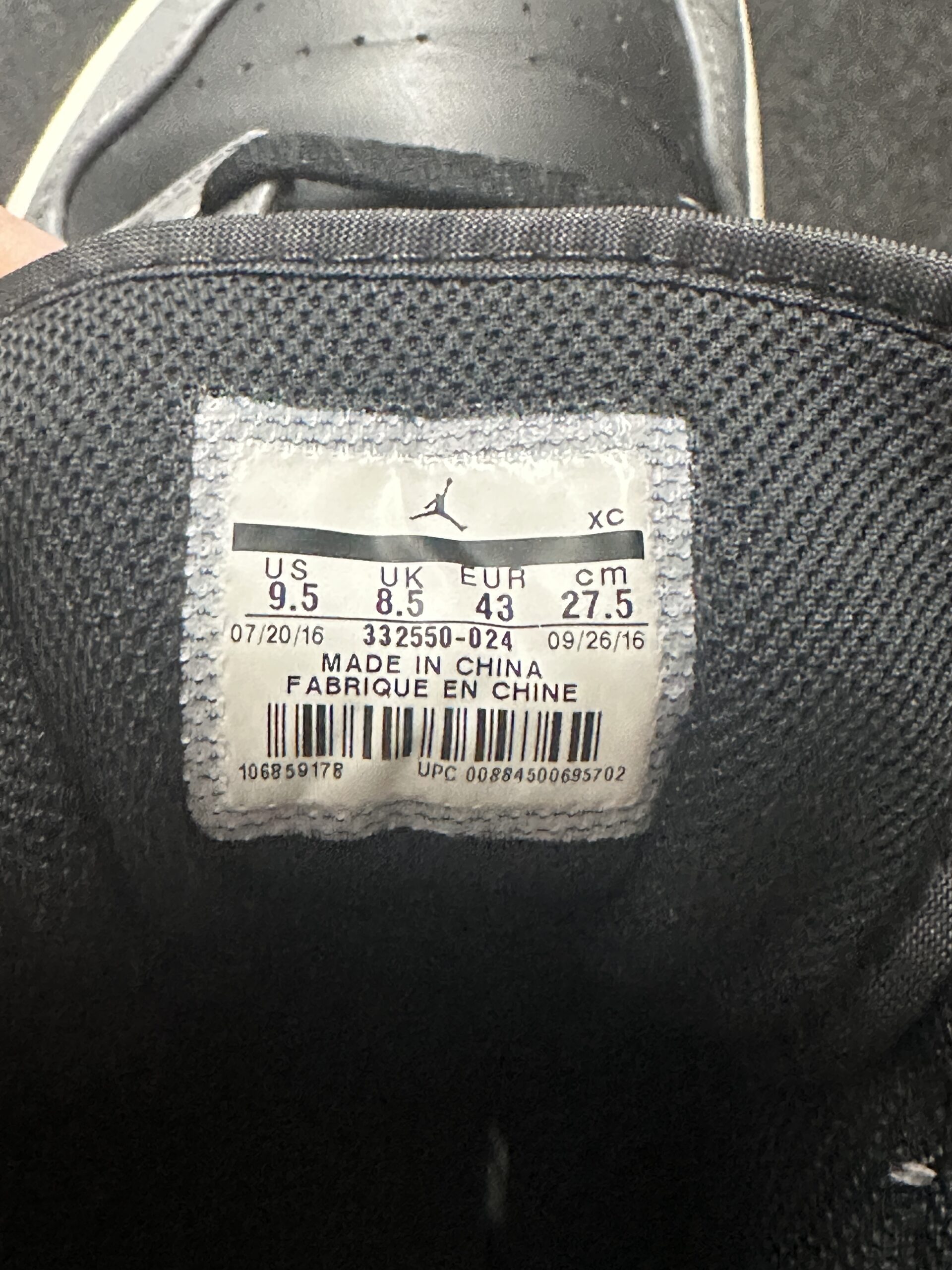 Air Jordan 1 Retro High Rare Air Cool Grey 332550-024 taglia EU 43 vista label