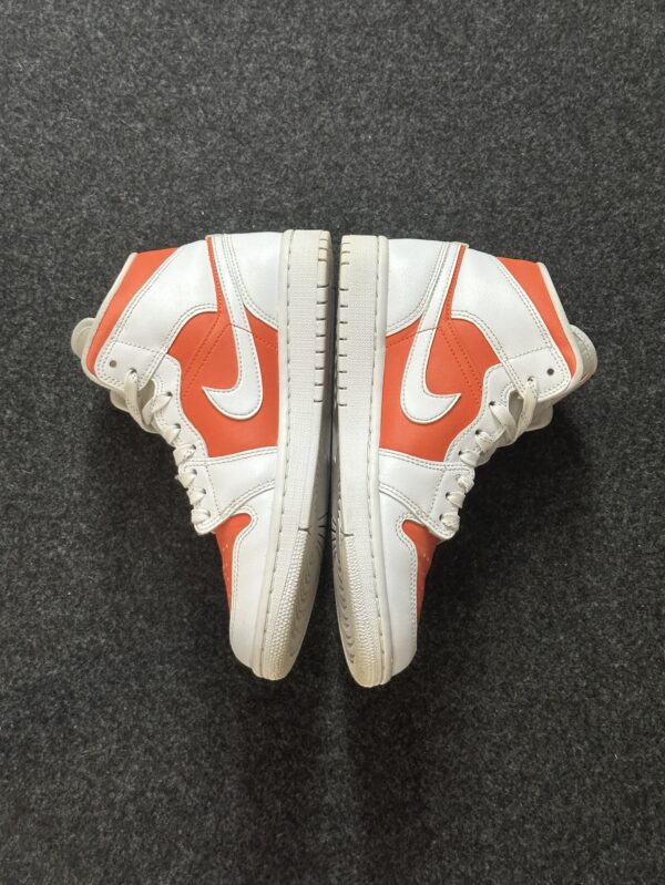 Air Jordan 1 Mid SE Bright Citrus CZ0774-800 taglia EU 38 vista interna