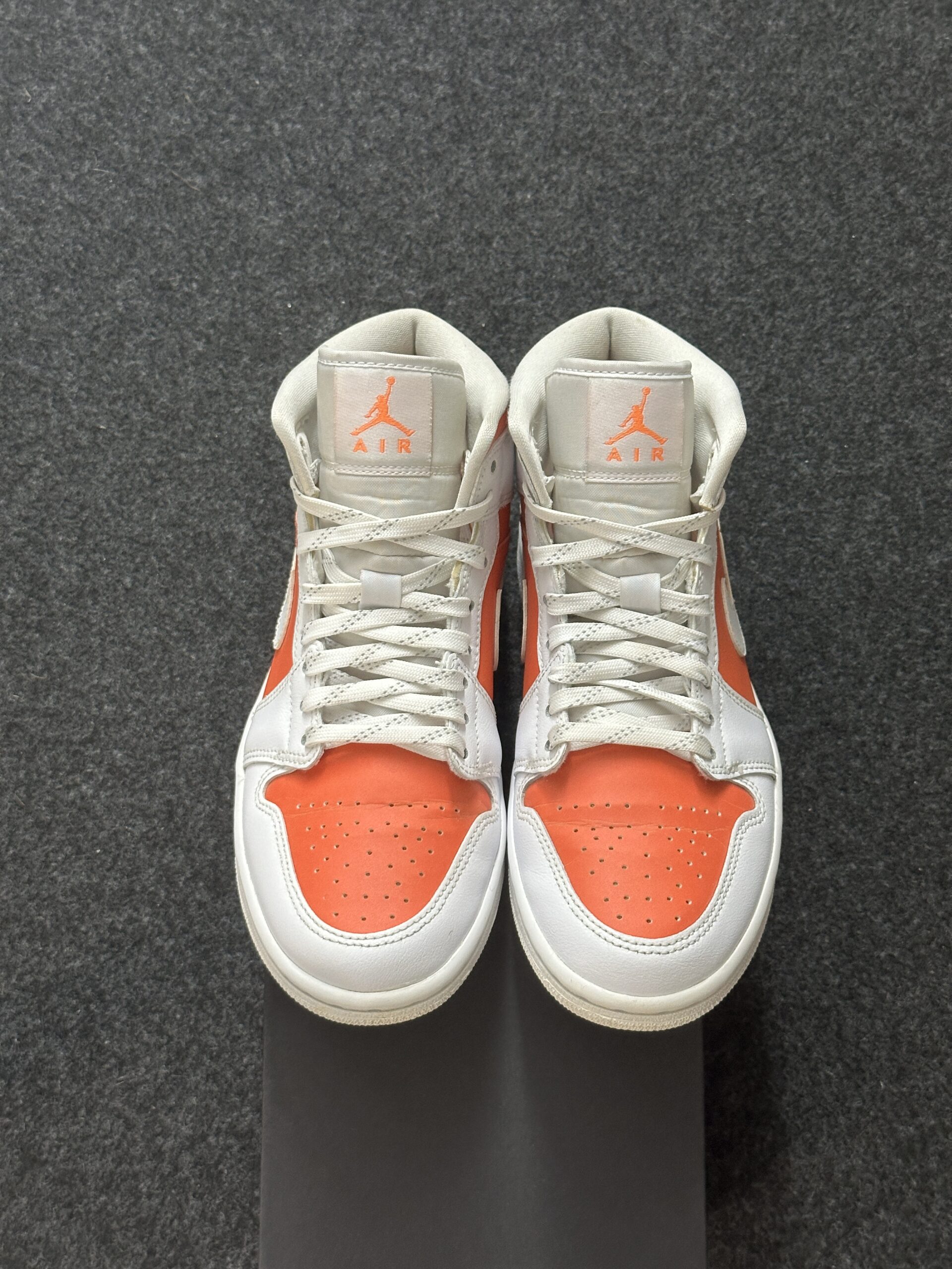 Air Jordan 1 Mid SE Bright Citrus CZ0774-800 taglia EU 38 vista punta