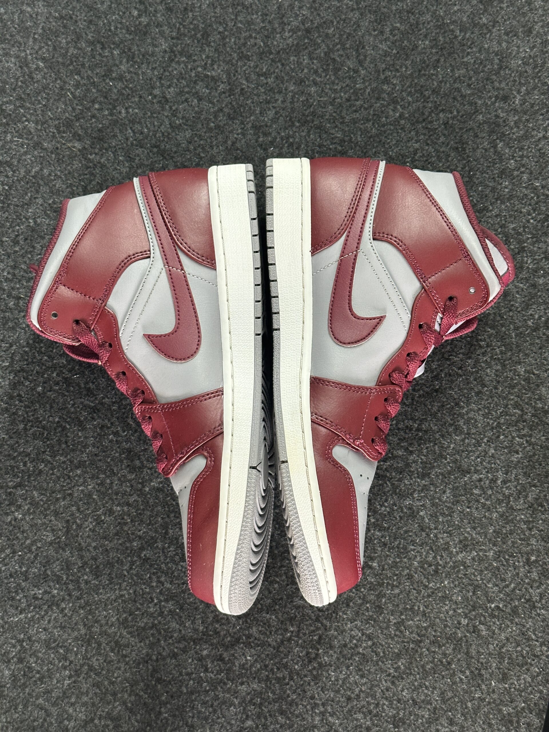 Air Jordan 1 Mid Cherrywood Red DQ8426-615 taglia EU 44 vista interna