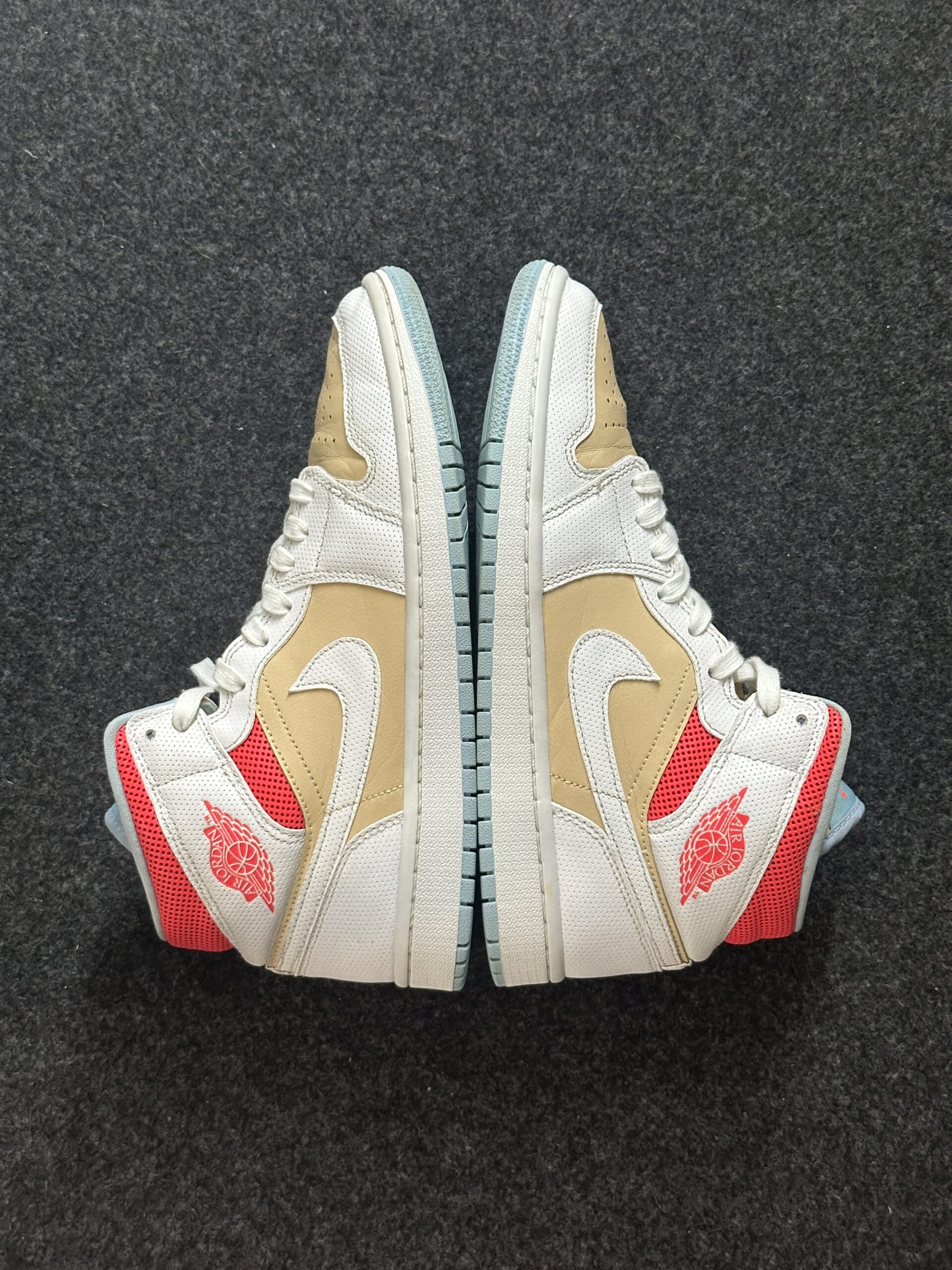 Air Jordan 1 Mid SE Sesame CZ0774-200 taglia EU 41 lato esterno