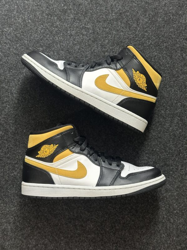 Air Jordan 1 Mid Pollen 554724-177 taglia EU 41 vista principale