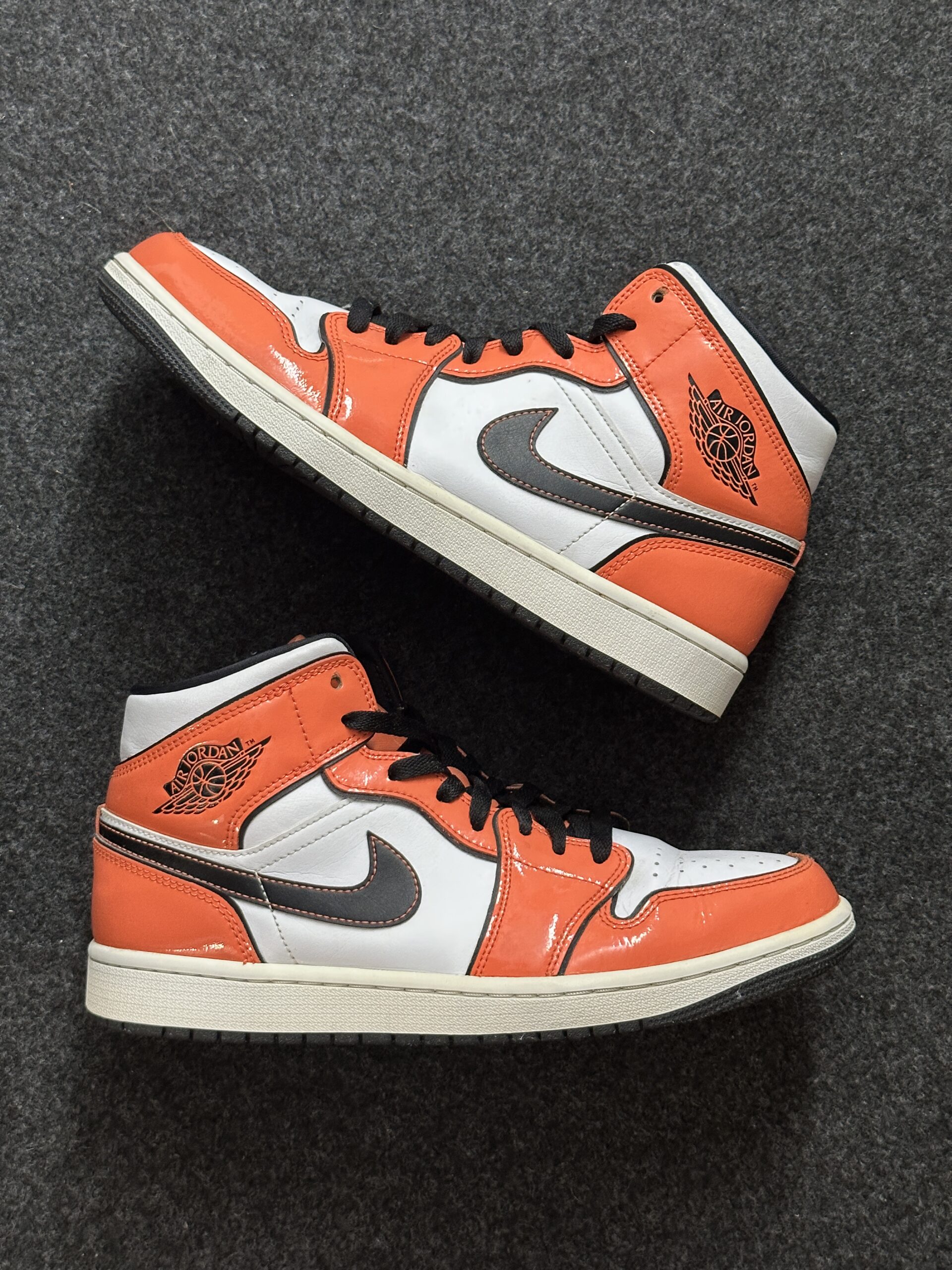 Air Jordan 1 Mid SE Turf Orange DD6834-802 taglia EU 43 vista principale