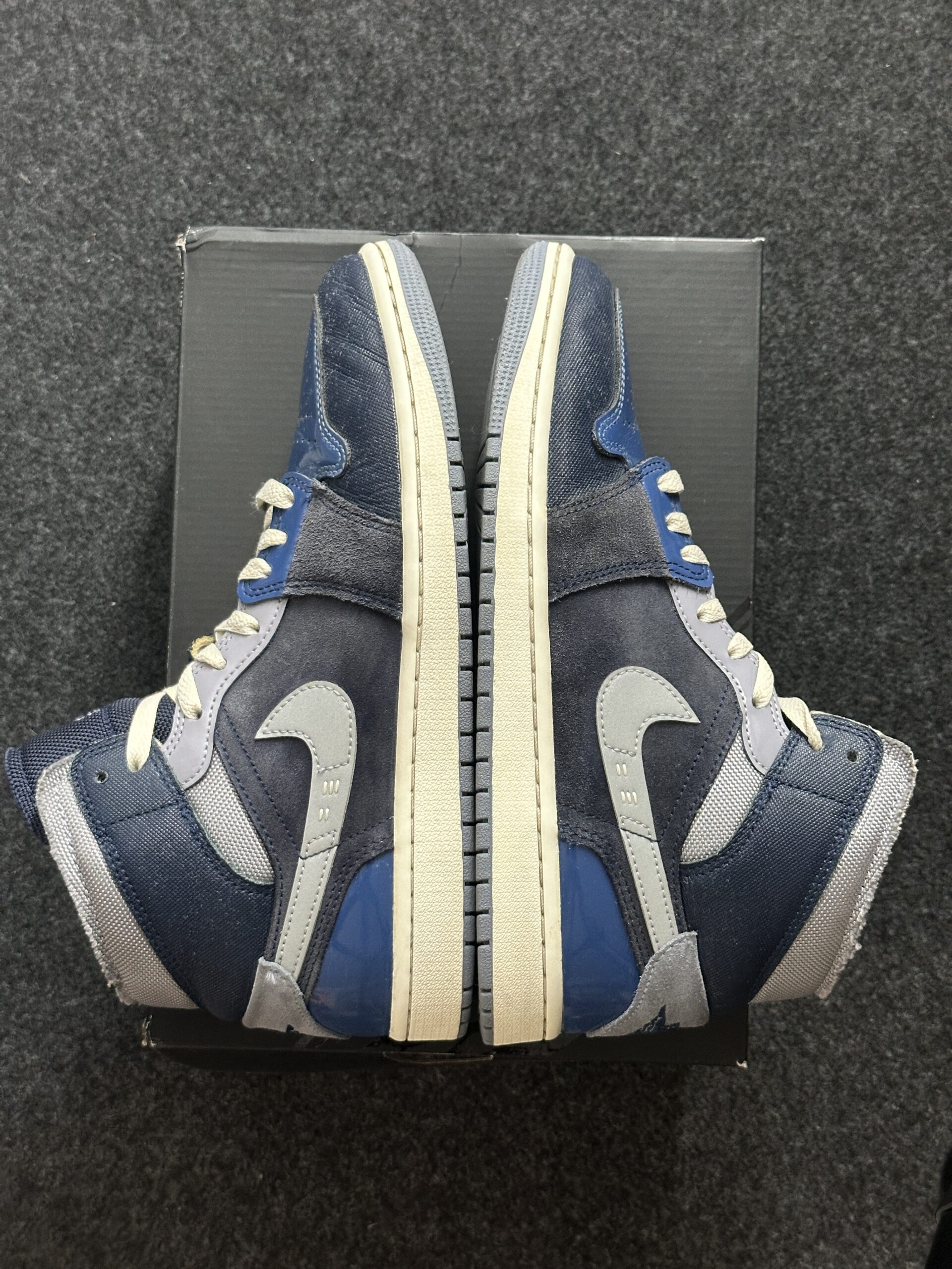 Air Jordan 1 Mid SE Craft Obsidian DR8868-400 taglia EU 42 vista esterna