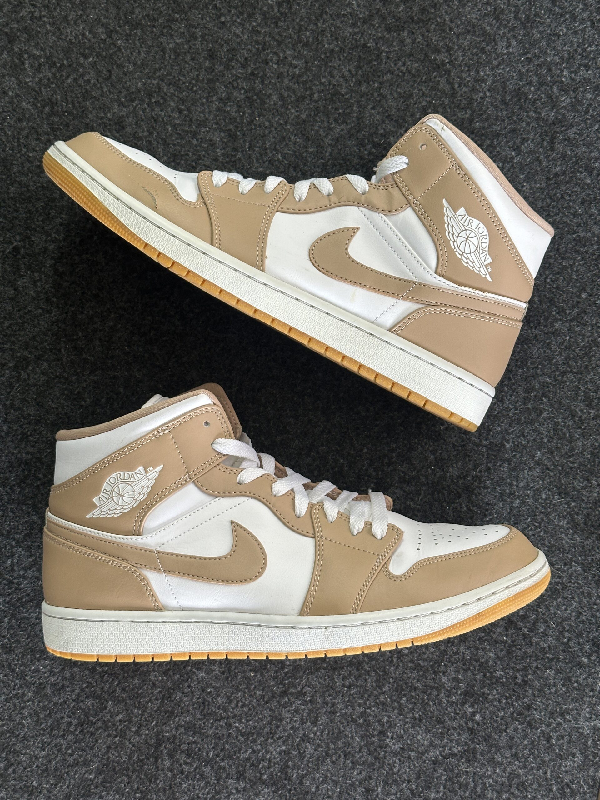 Air Jordan 1 Mid Tan Gum 554724-271 taglia EU 45 vista principale