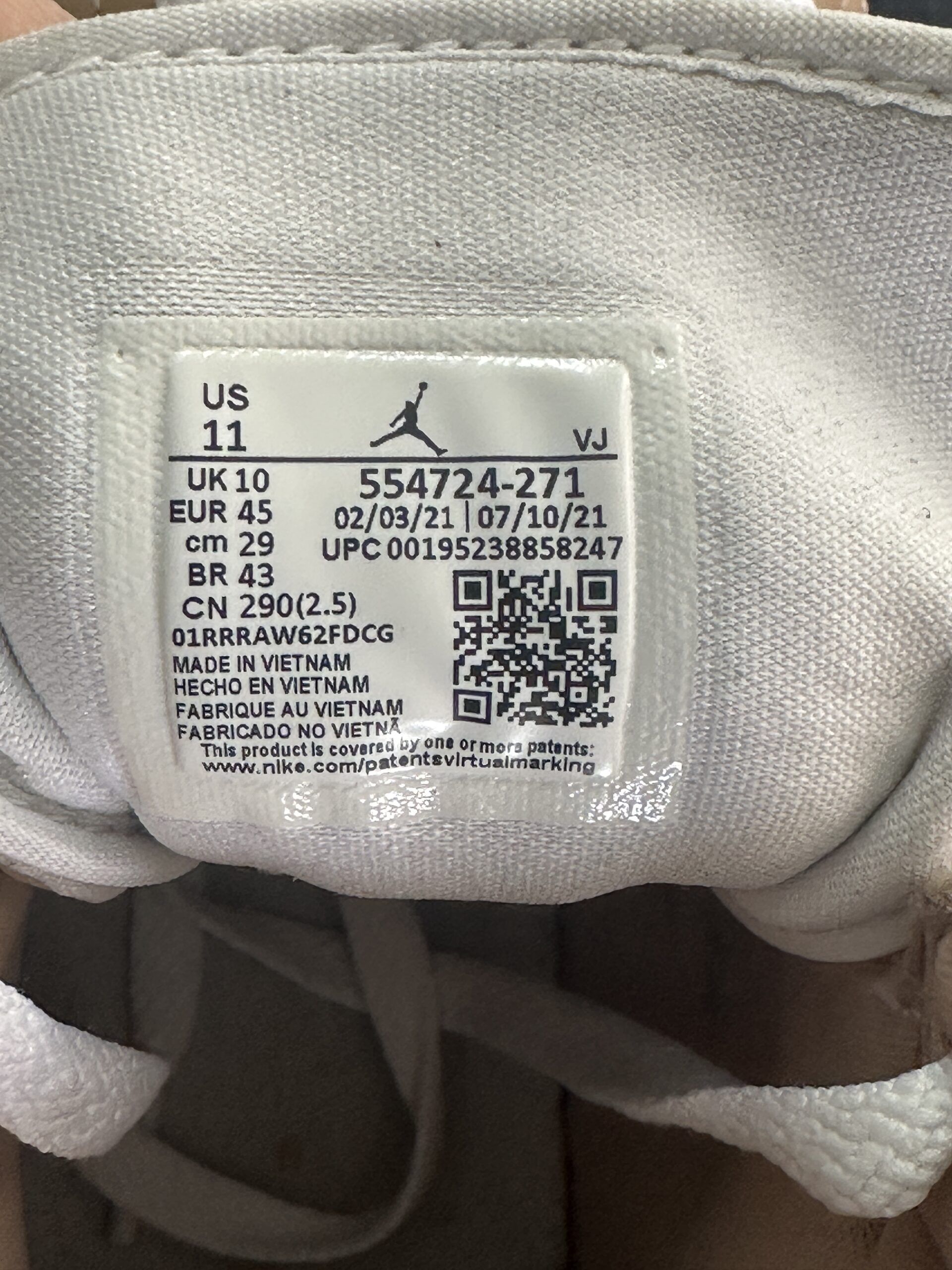 Air Jordan 1 Mid Tan Gum 554724-271 taglia EU 45 vista label