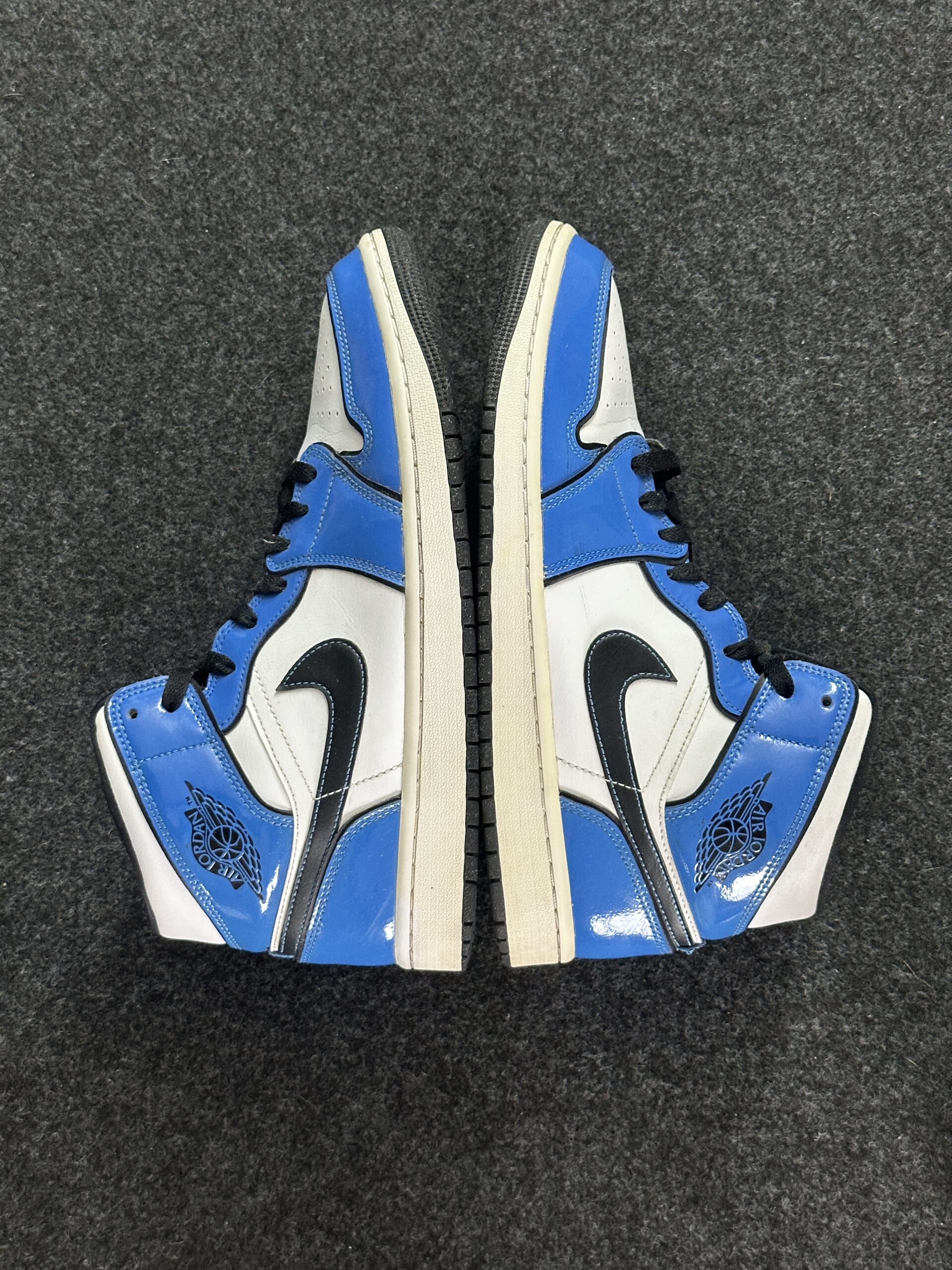 Air Jordan 1 Mid SE Signal Blue DD6834-402 taglia EU 43 vista esterna
