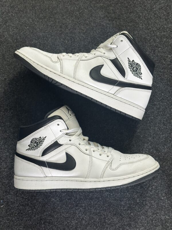 Air Jordan 1 Mid Reverse Panda DQ8426-132 taglia EU 45.5 vista principale