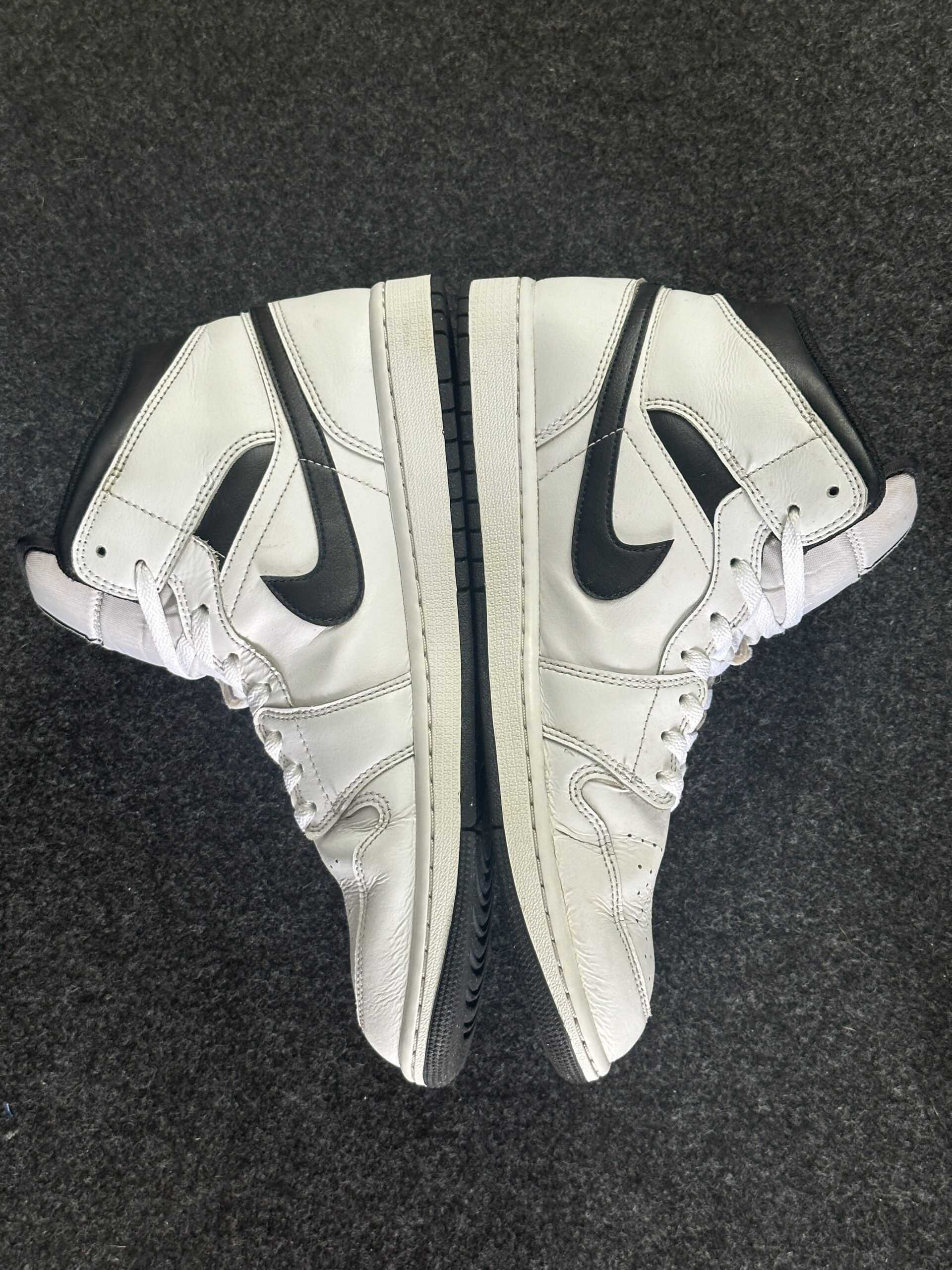 Air Jordan 1 Mid Reverse Panda DQ8426-132 taglia EU 45.5 vista interna
