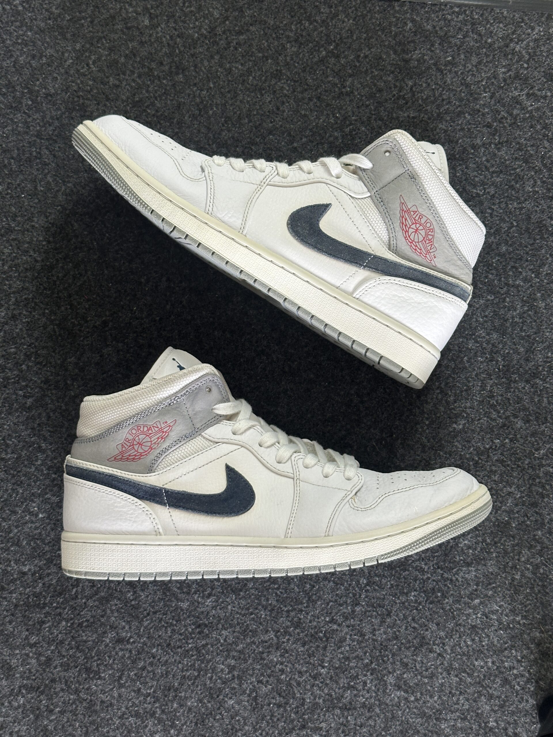 Air Jordan 1 Mid Paris DR8038-100 taglia EU 45 vista principale