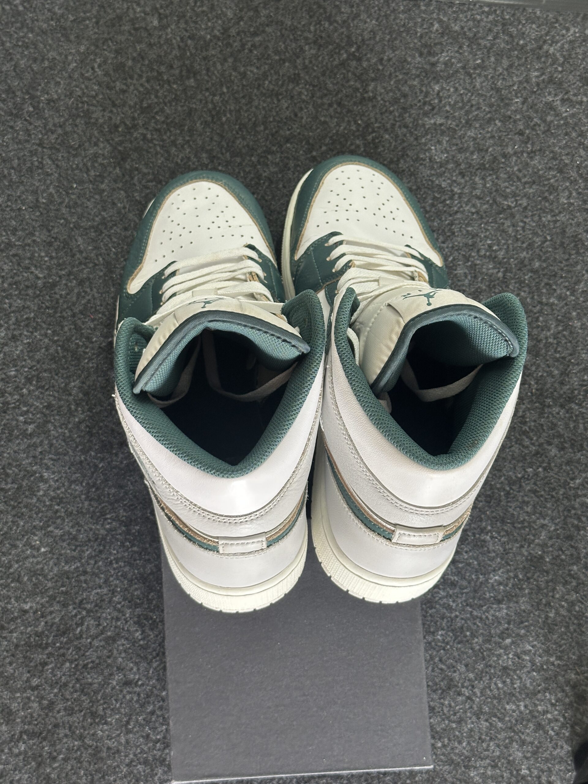 Air Jordan 1 Mid SE Oxidized Green FQ7720-103 taglia EU 46 vista tallone