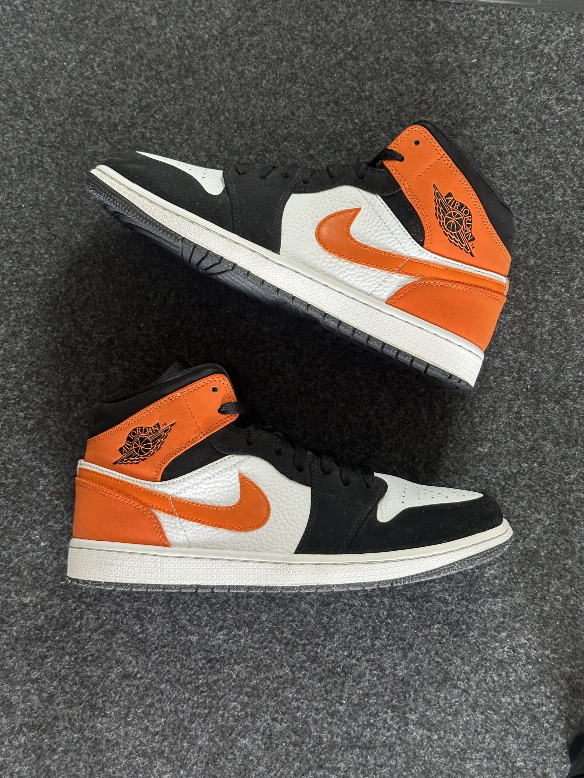 Air Jordan 1 Mid Shattered Backboard 554724-058 taglia EU 44 vista principale