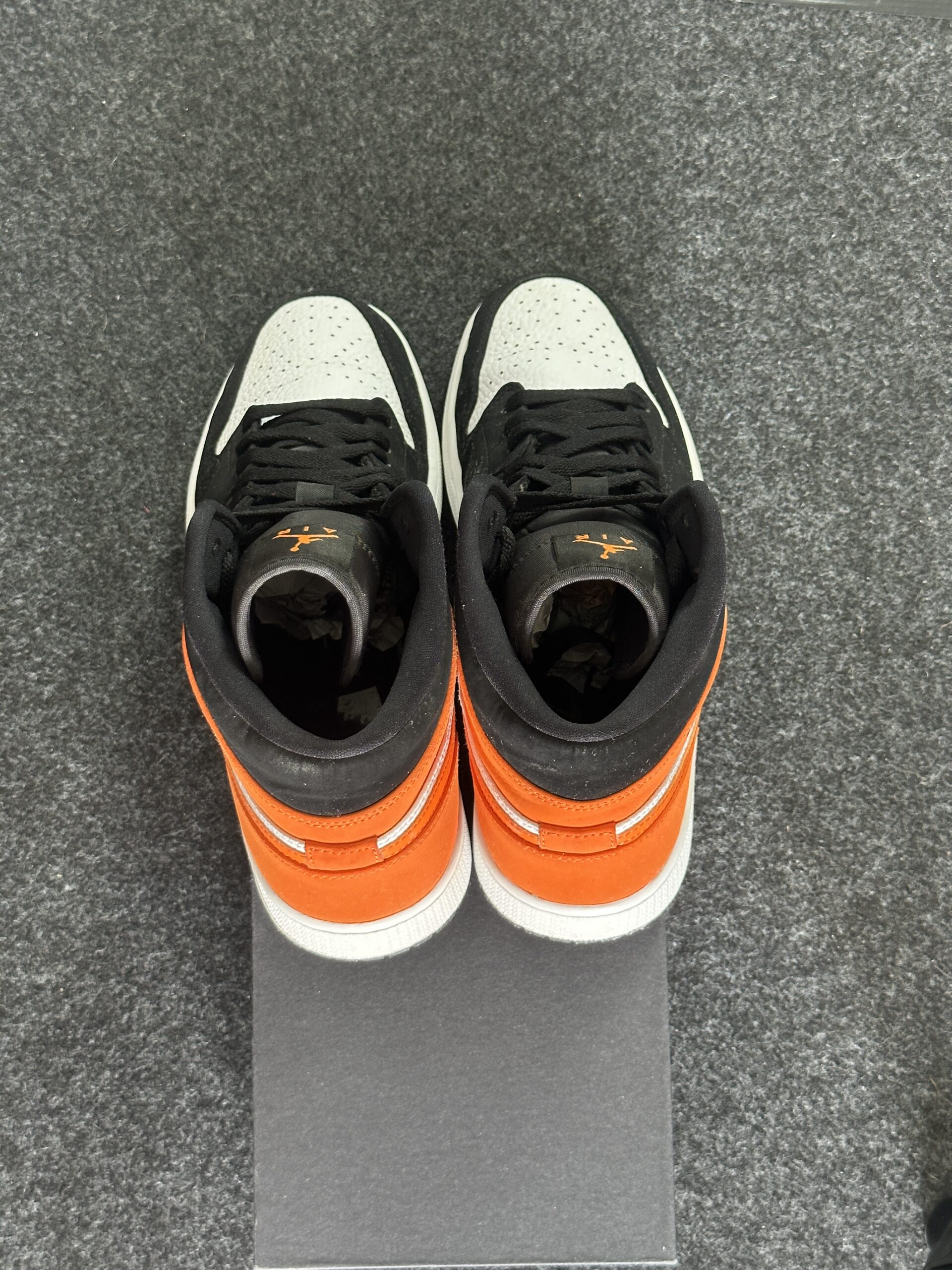 Air Jordan 1 Mid Shattered Backboard 554724-058 taglia EU 44 vista tallone
