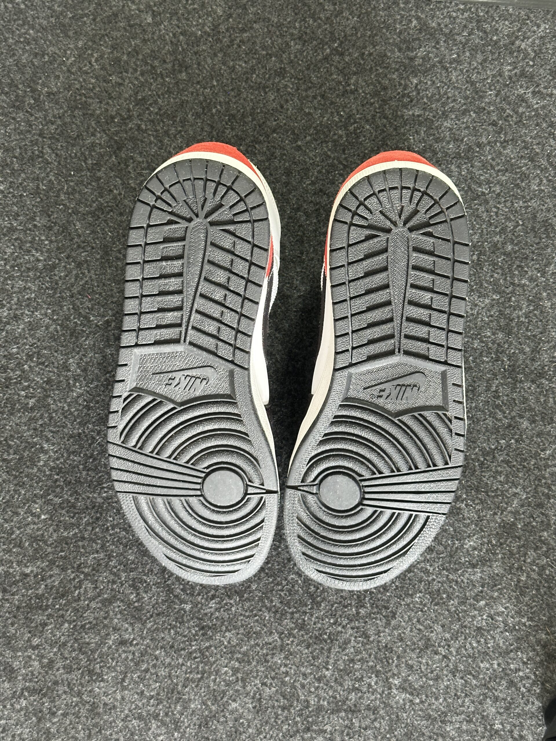 Air Jordan 1 Mid SE Union Black Toe 852542-100 taglia EU 46 vista suole
