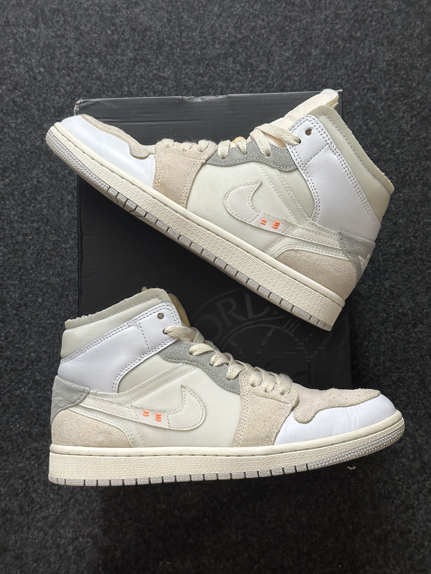 Air Jordan 1 Mid SE Craft Inside Out EU 40
