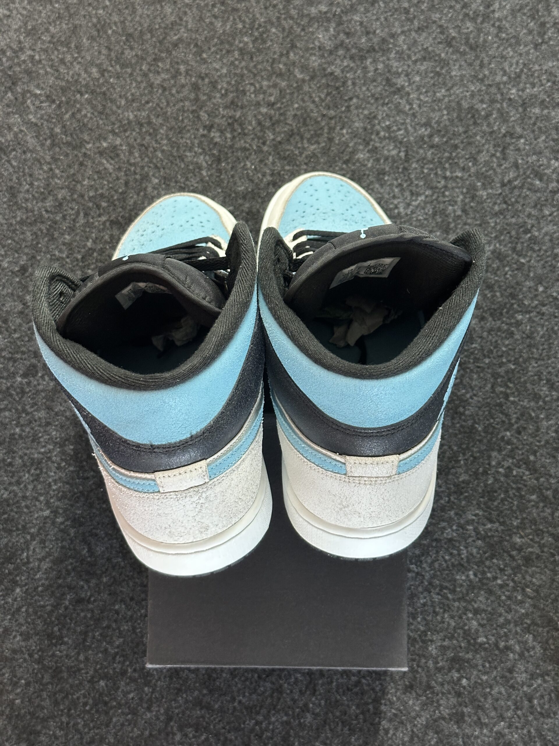 Air Jordan 1 Mid SE Blue Chill IM6567-121 taglia EU 44 vista tallone