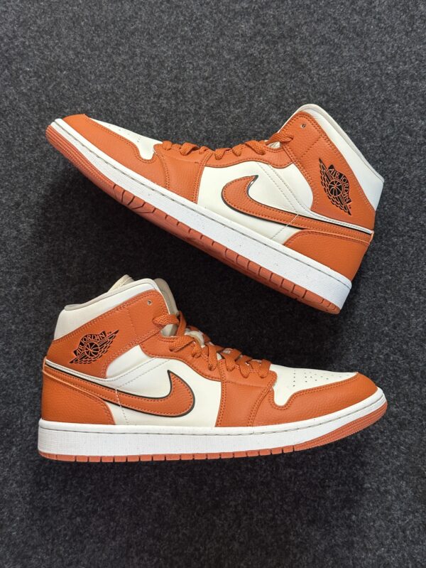 Air Jordan 1 Mid SE Sport Spice DV1302-100 taglia EU 44.5 vista principale