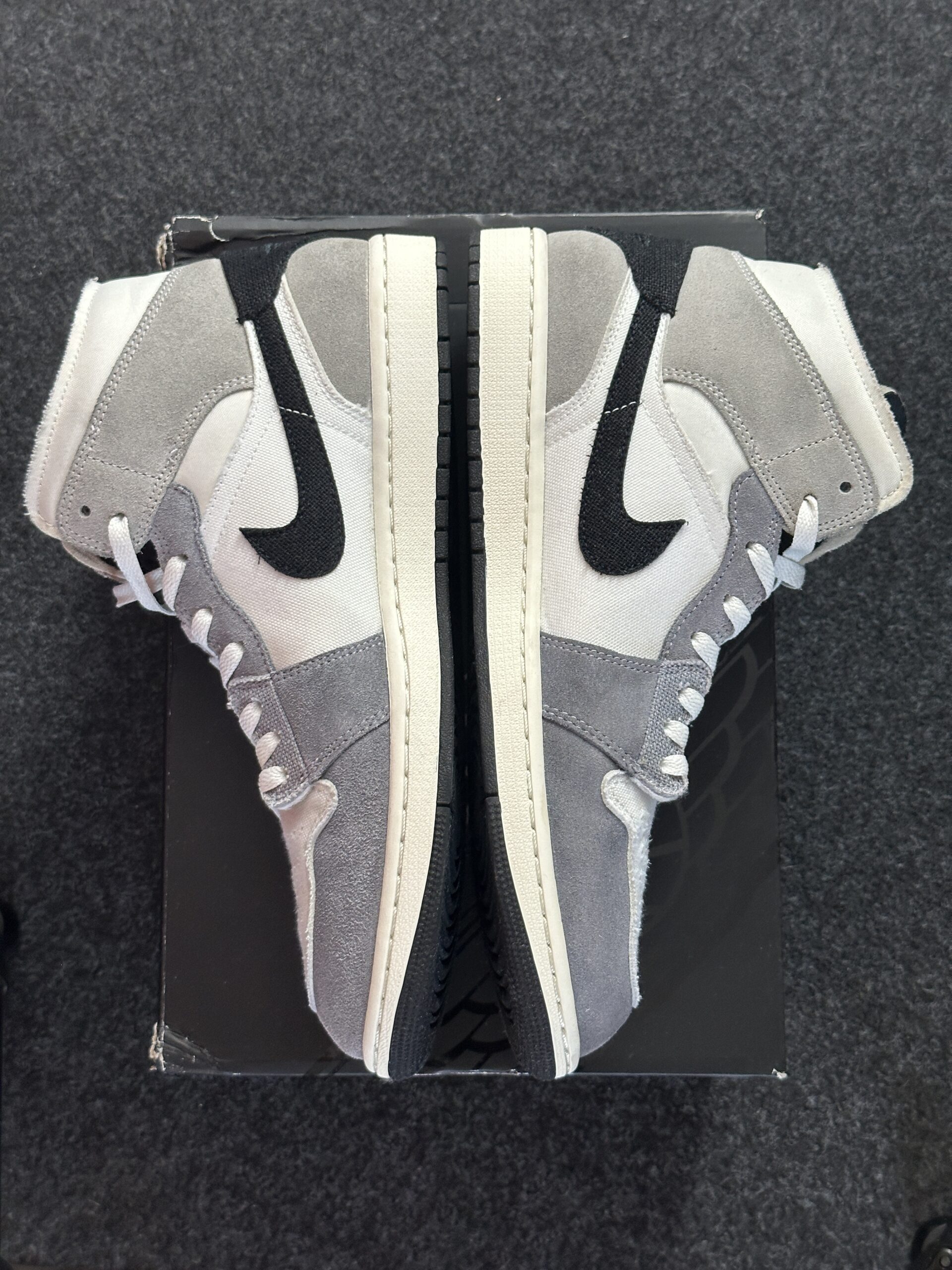 Air Jordan 1 Mid SE Craft Cement Grey DZ4136-002 taglia EU 45.5 vista interna