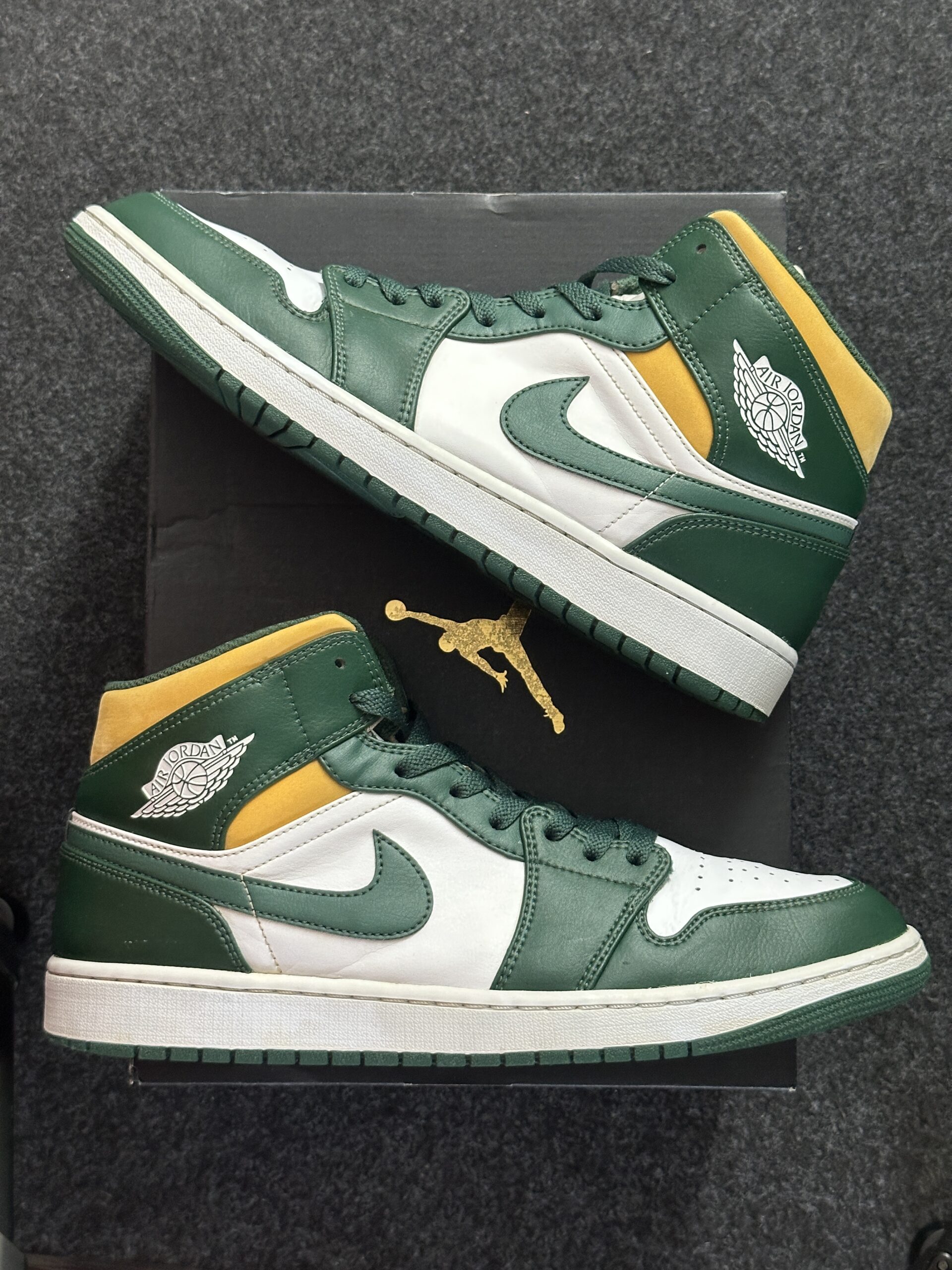 Air Jordan 1 Mid Sonics Noble Green 554724-371 taglia EU 47 vista principale