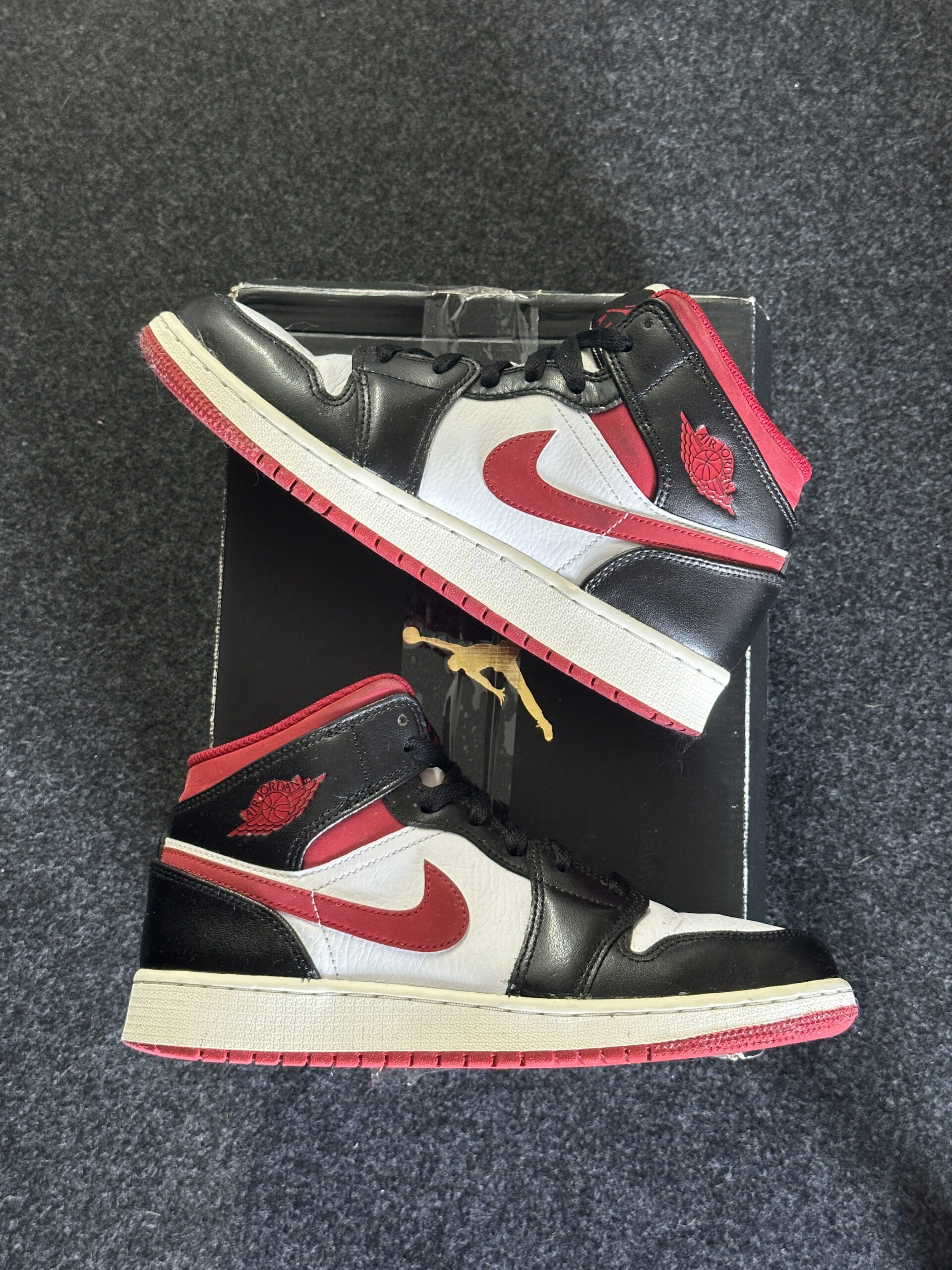 Air Jordan 1 Mid Gym Red Black White DJ4695-122 taglia EU 38 vista principale
