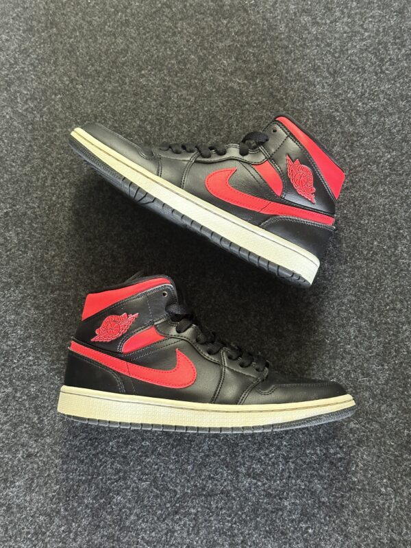 Air Jordan 1 Mid Siren Red BQ6472-004 taglia EU 39 vista principale