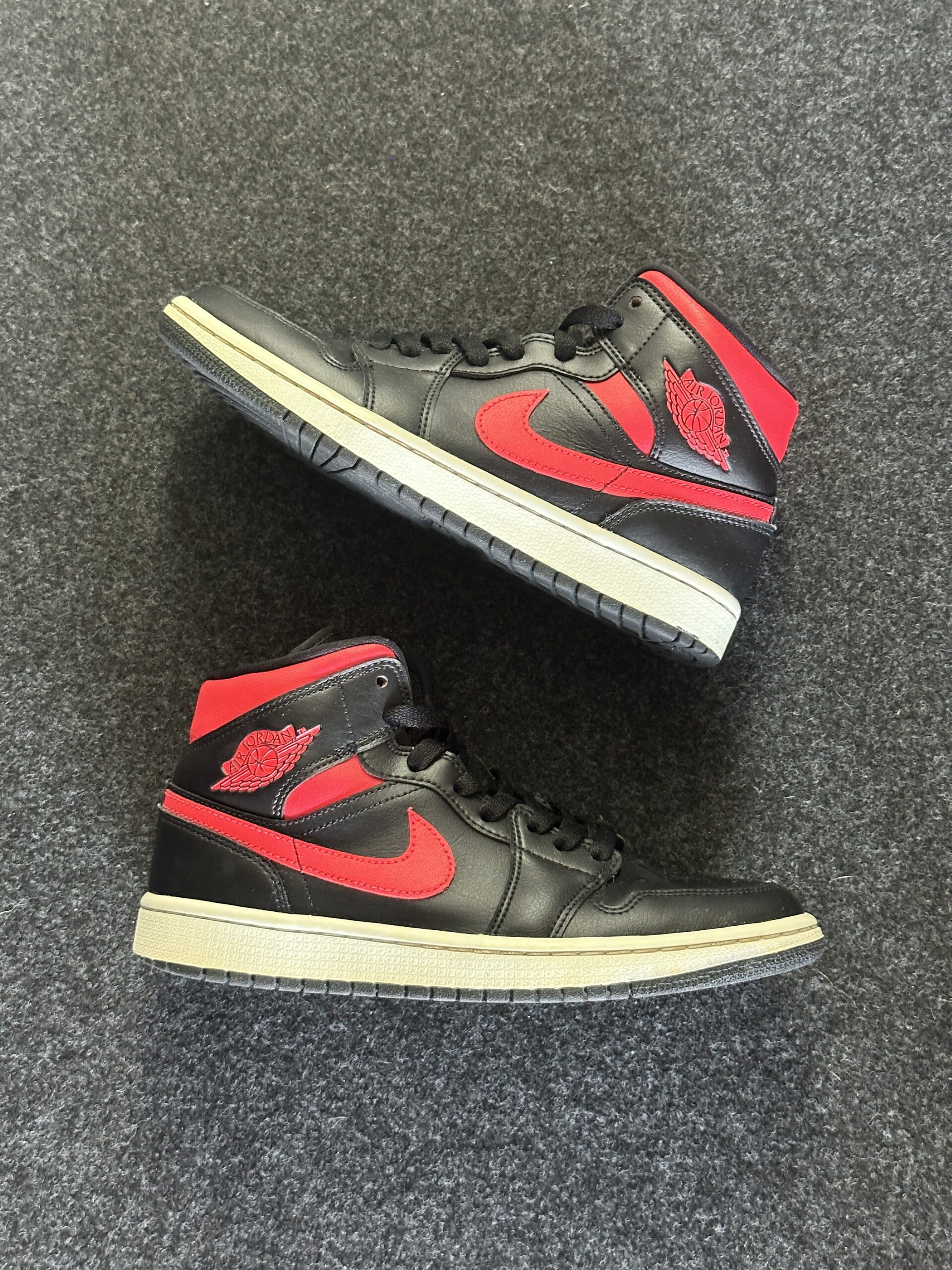 Air Jordan 1 Mid Siren Red BQ6472-004 taglia EU 39 vista principale