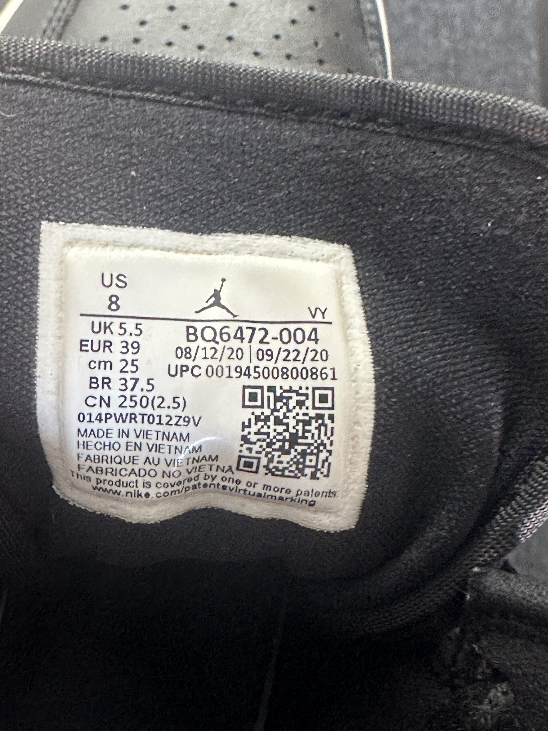 Air Jordan 1 Mid Siren Red BQ6472-004 taglia EU 39 vista label