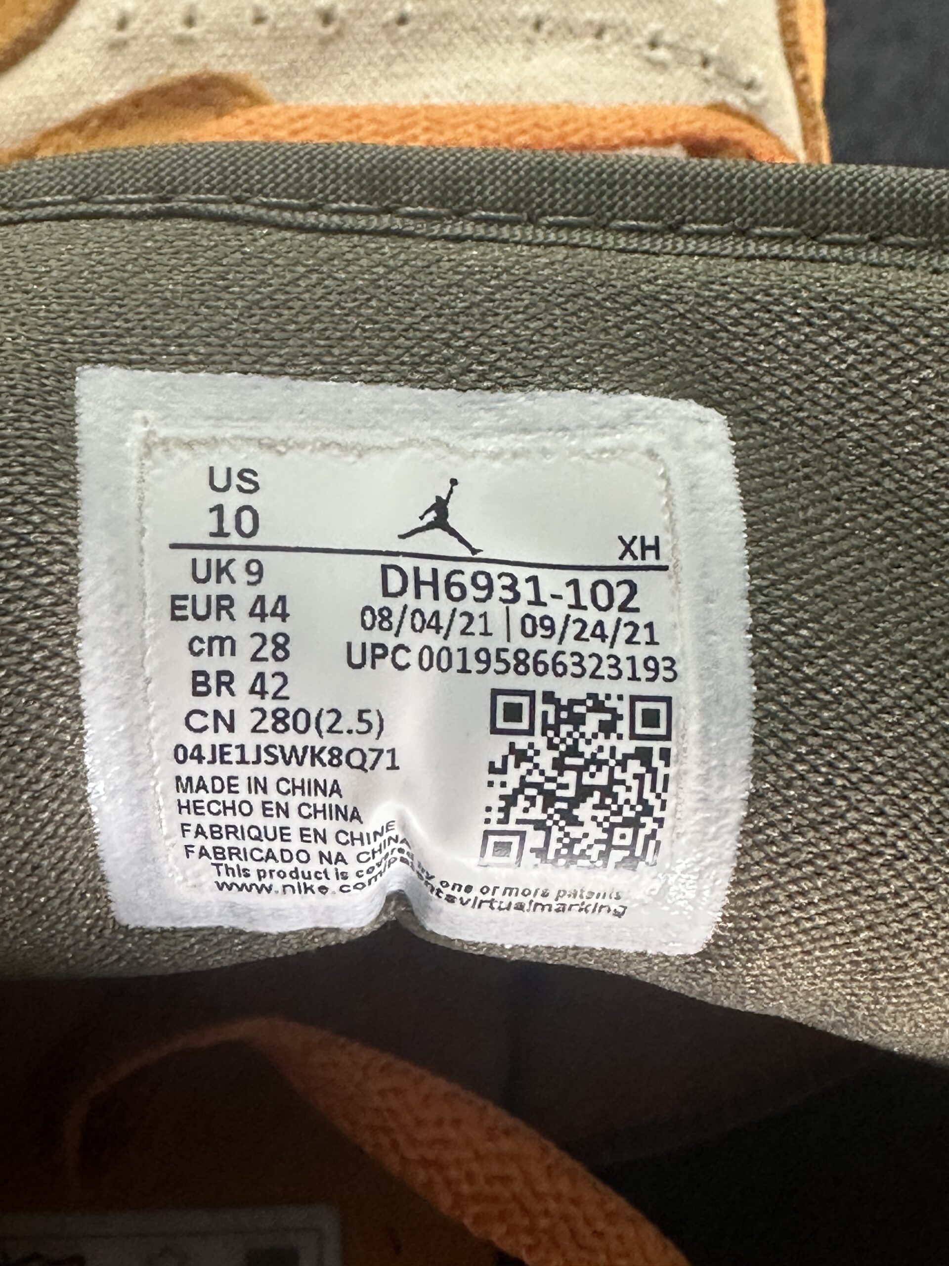 Air Jordan 1 Low SE Light Curry DH6931-102 taglia EU 44 vista label