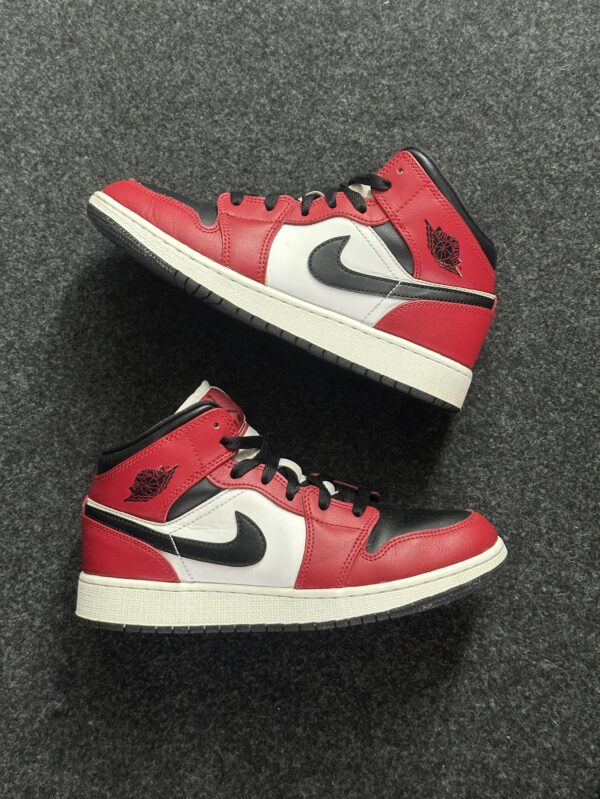 Air Jordan 1 Mid Chicago Black Toe 554725-069 taglia EU 38 vista principale