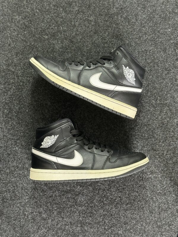 Air Jordan 1 Mid Black White BQ6472-011 taglia EU 38 vista principale