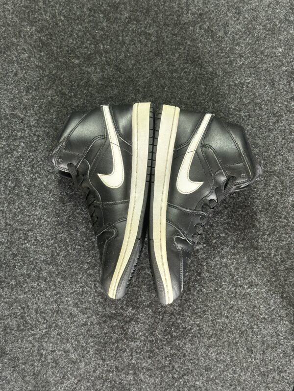Air Jordan 1 Mid Black White BQ6472-011 taglia EU 38 vista interna