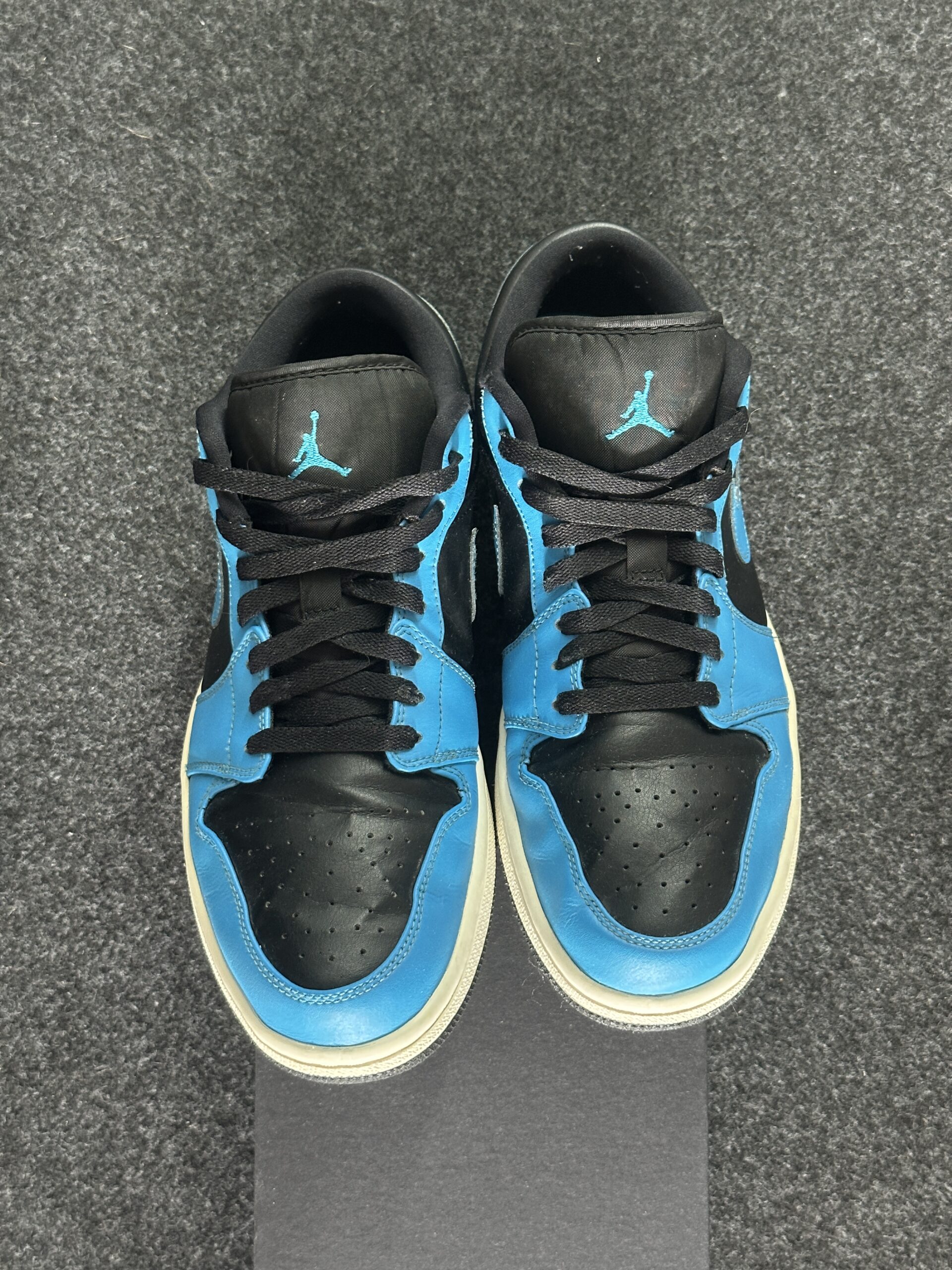 Air Jordan 1 Low Laser Blue 553558-410 taglia EU 44.5 vista punta