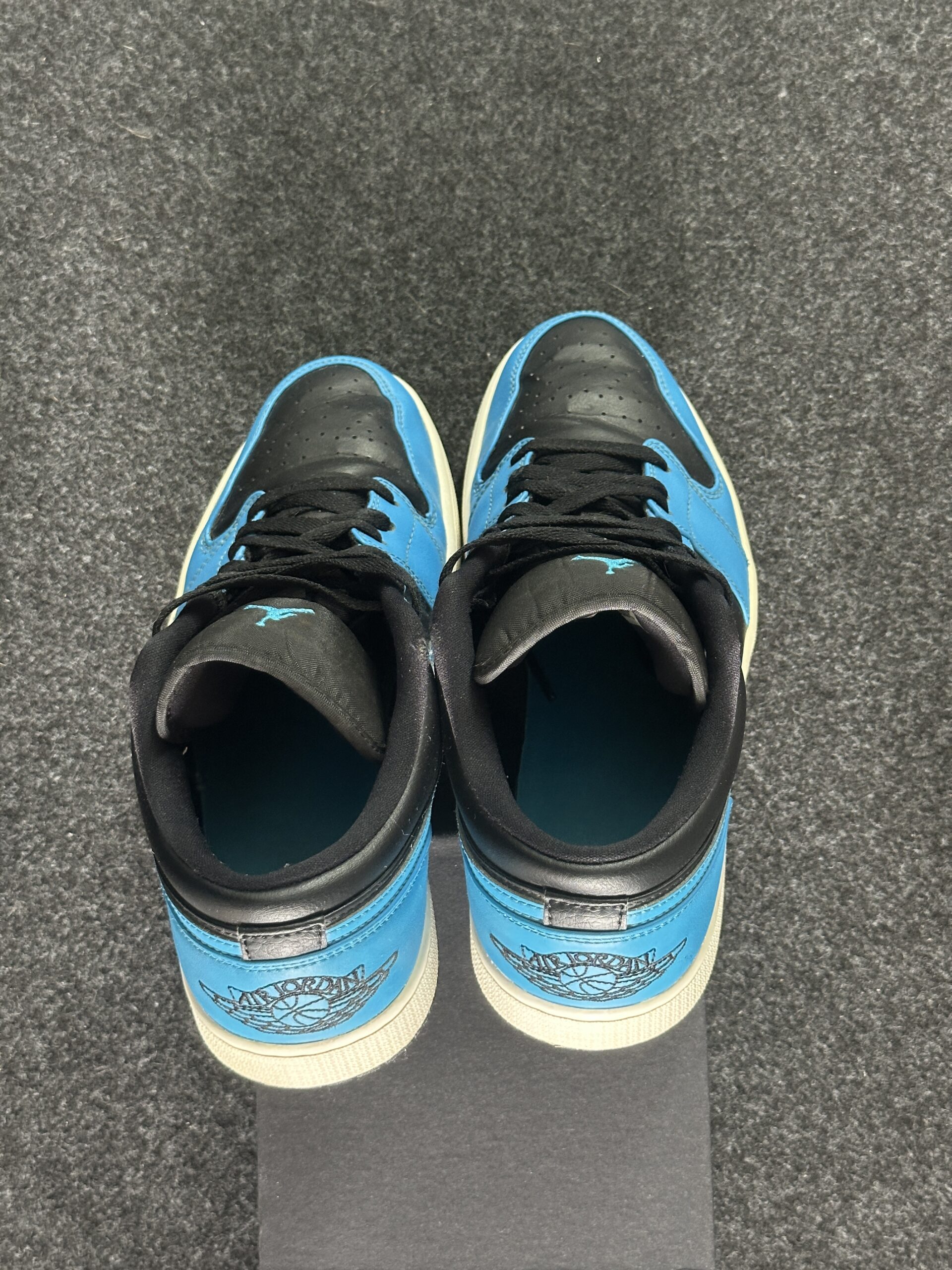 Air Jordan 1 Low Laser Blue 553558-410 taglia EU 44.5 vista tallone
