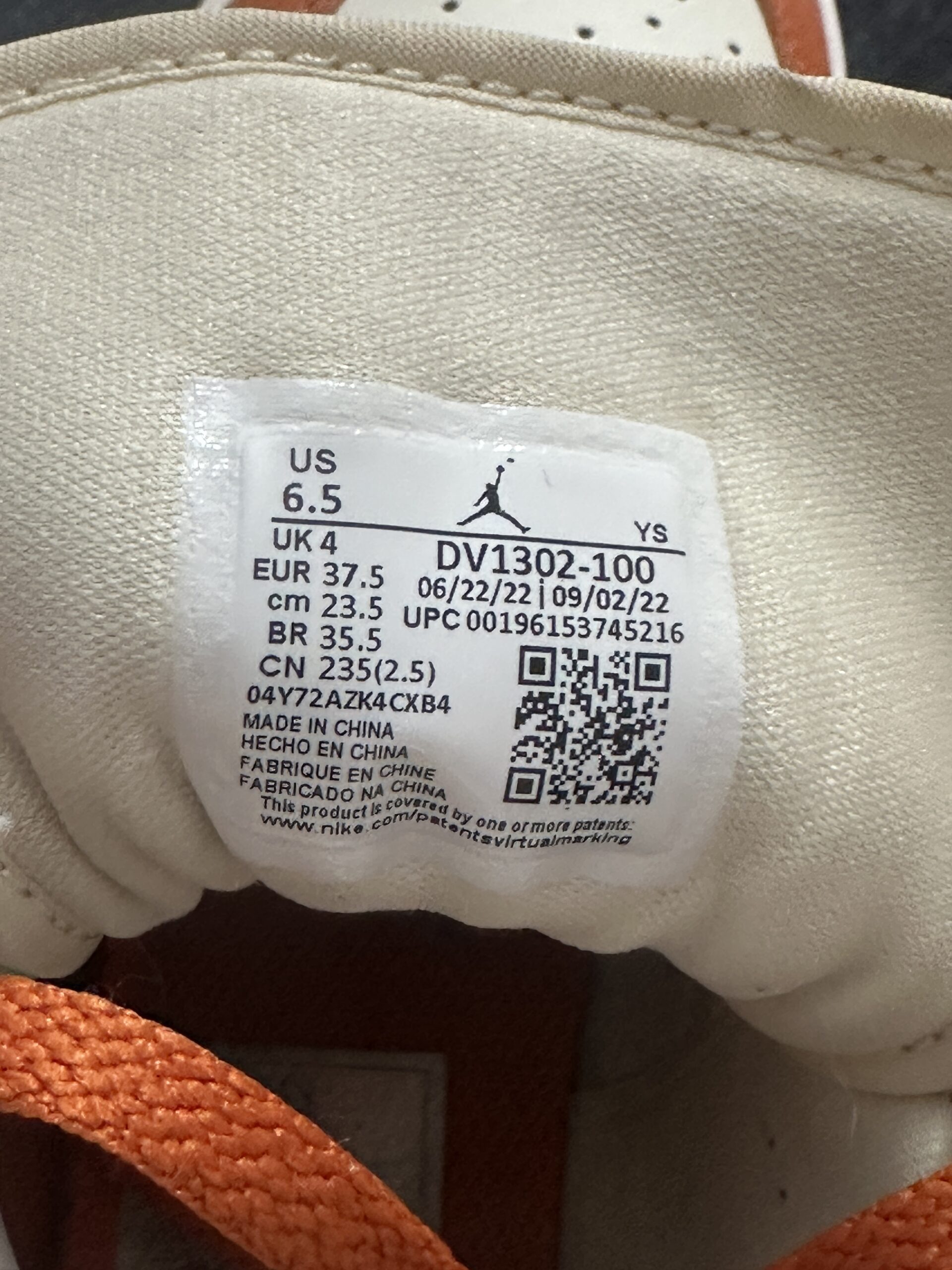 Air Jordan 1 Mid SE Sport Spice DV1302-100 taglia EU 37.5 vista label