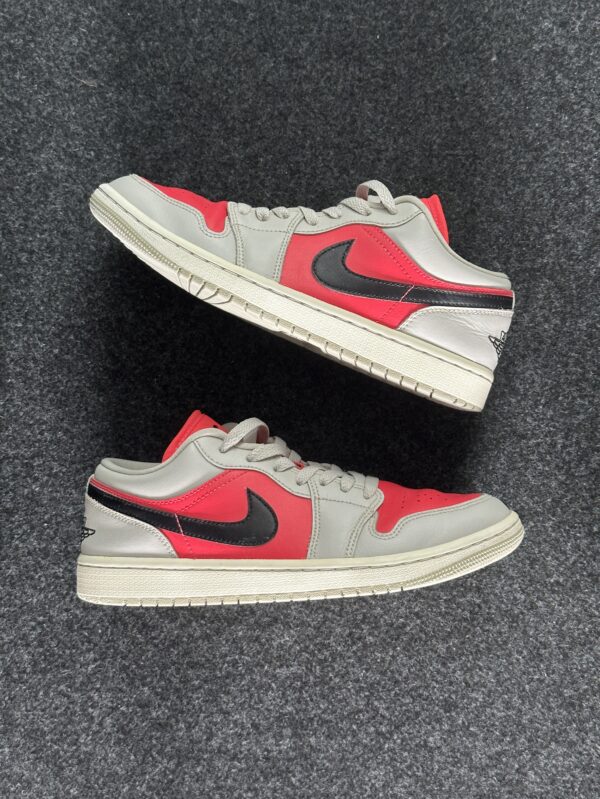 Air Jordan 1 Low Siren Red DC0774-060 taglia EU 40 vista principale