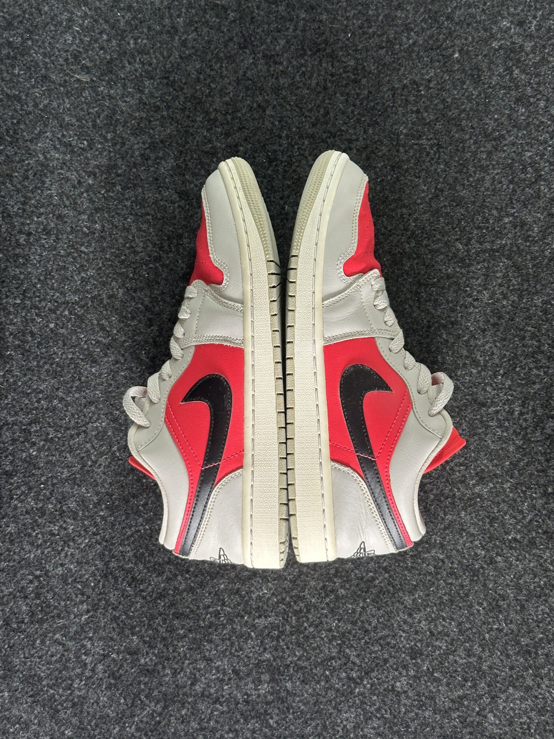 Air Jordan 1 Low Siren Red DC0774-060 taglia EU 40 vista esterna