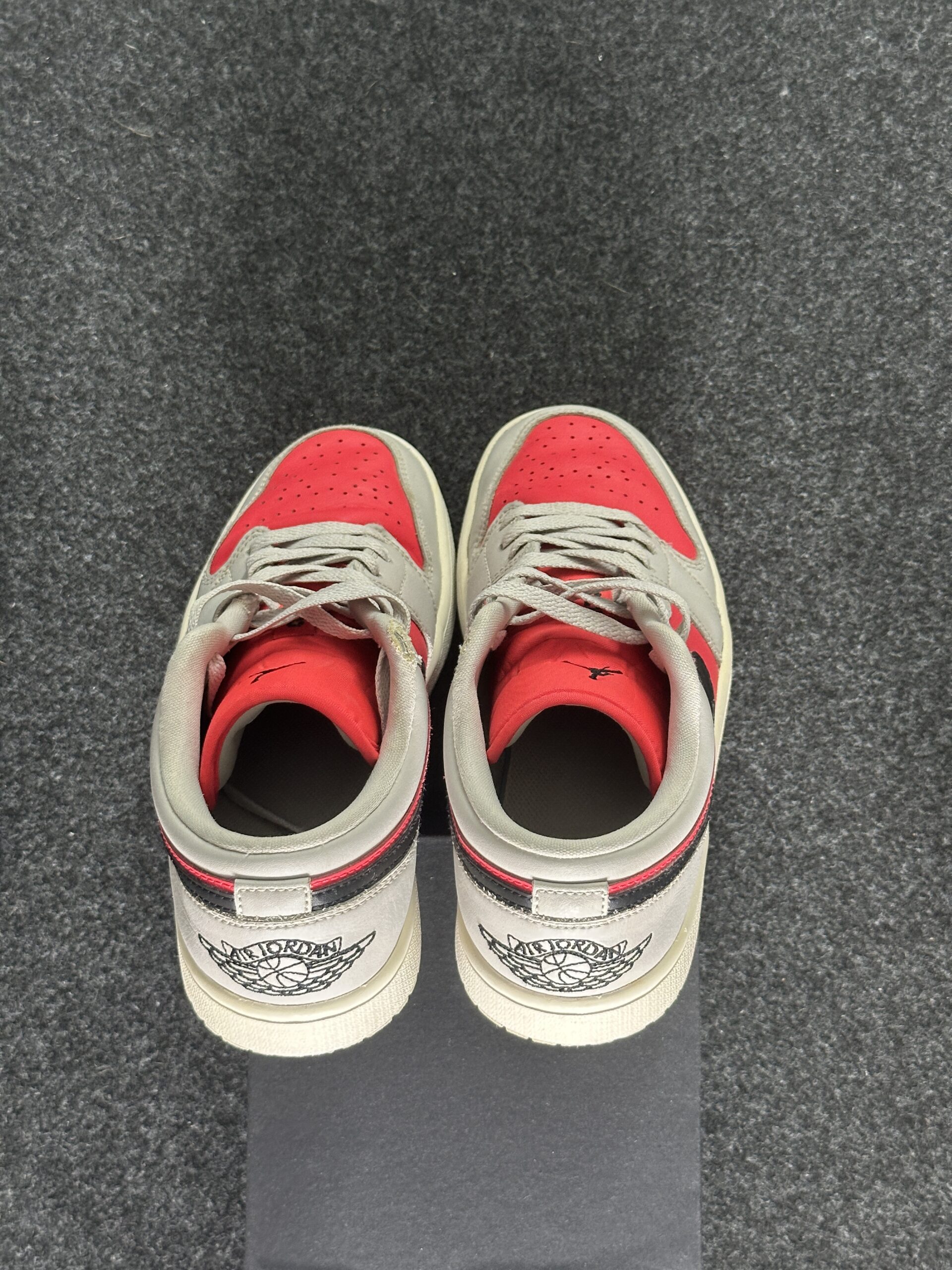 Air Jordan 1 Low Siren Red DC0774-060 taglia EU 40 vista tallone