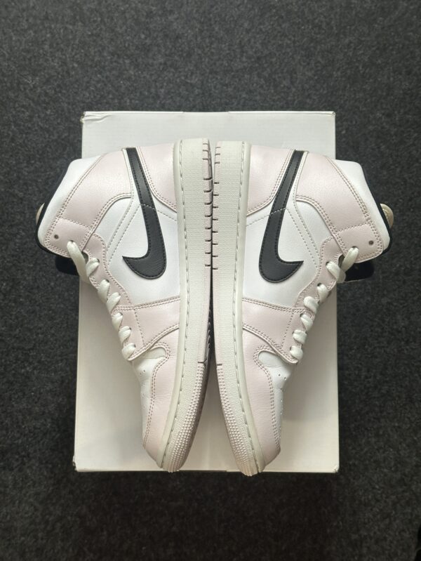 Air Jordan 1 Mid Barely Rose BQ6472-500 taglia EU 40 vista interna