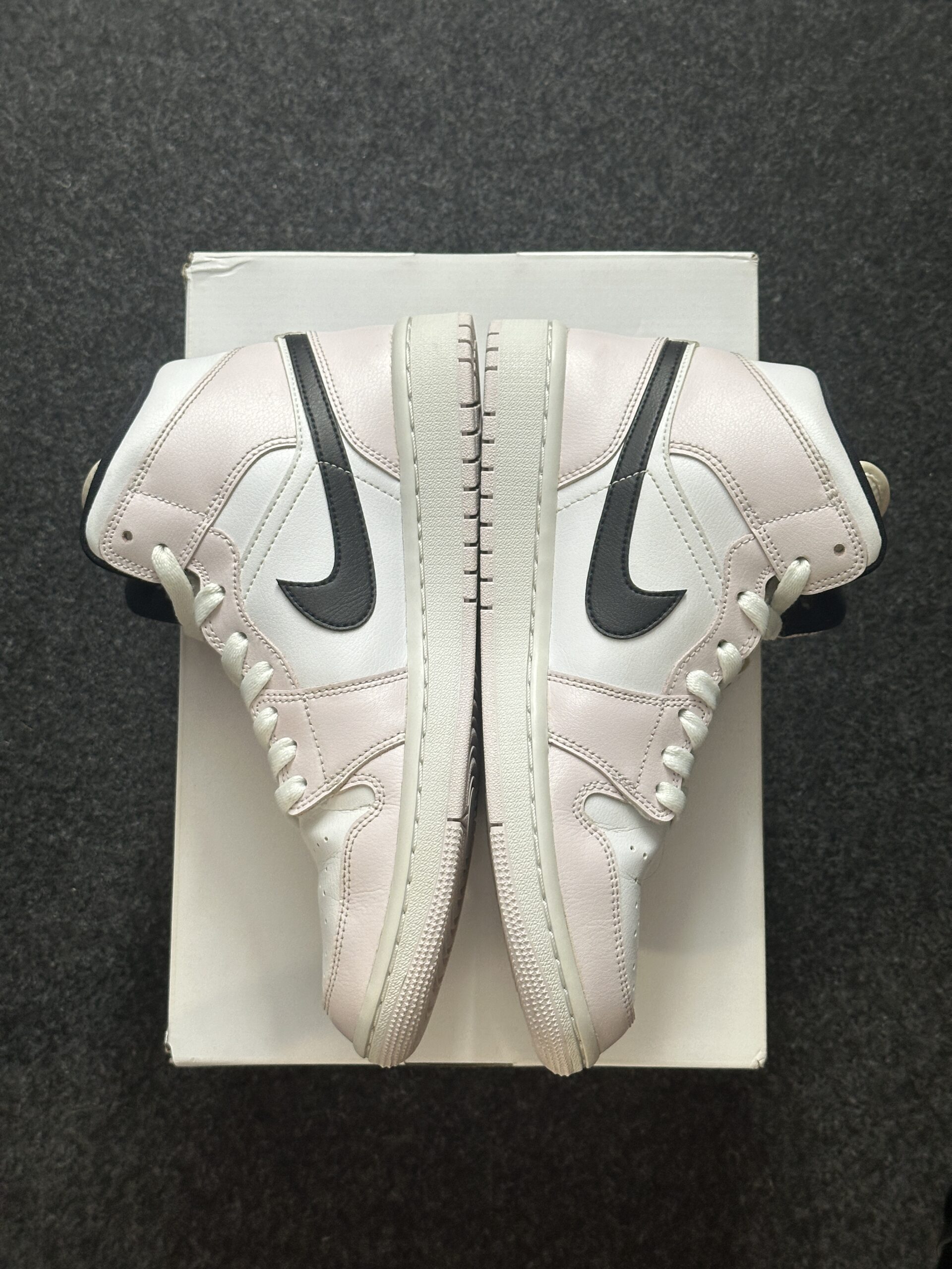 Air Jordan 1 Mid Barely Rose BQ6472-500 taglia EU 40 vista interna