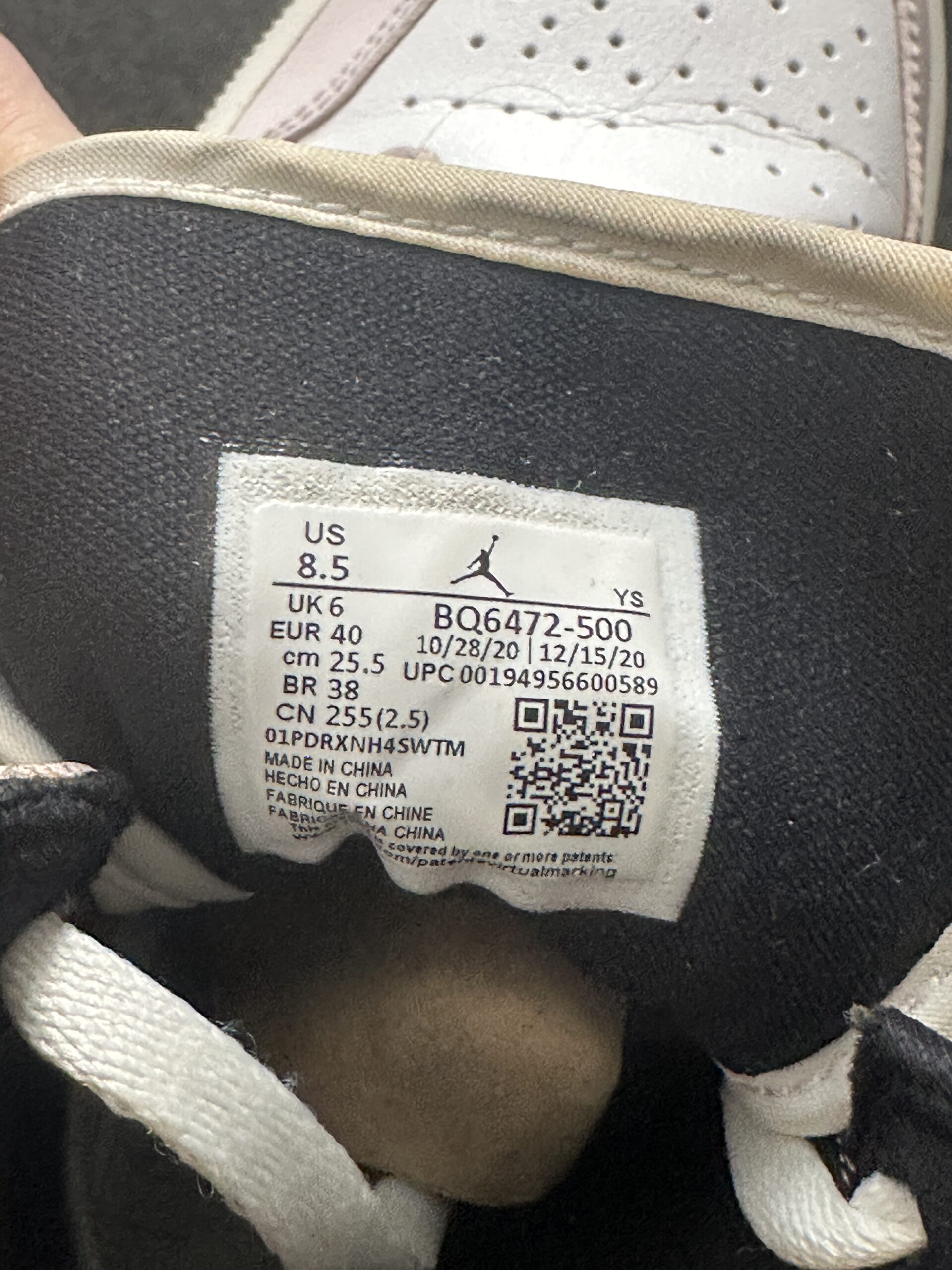 Air Jordan 1 Mid Barely Rose BQ6472-500 taglia EU 40 vista label