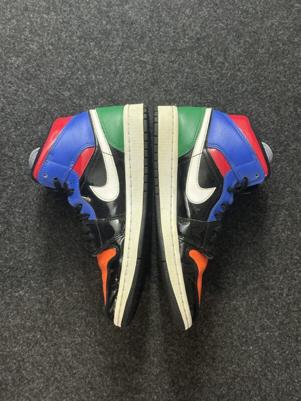 Air Jordan 1 Mid SE Multi Patent CV5276-001 taglia EU 40 vista interna