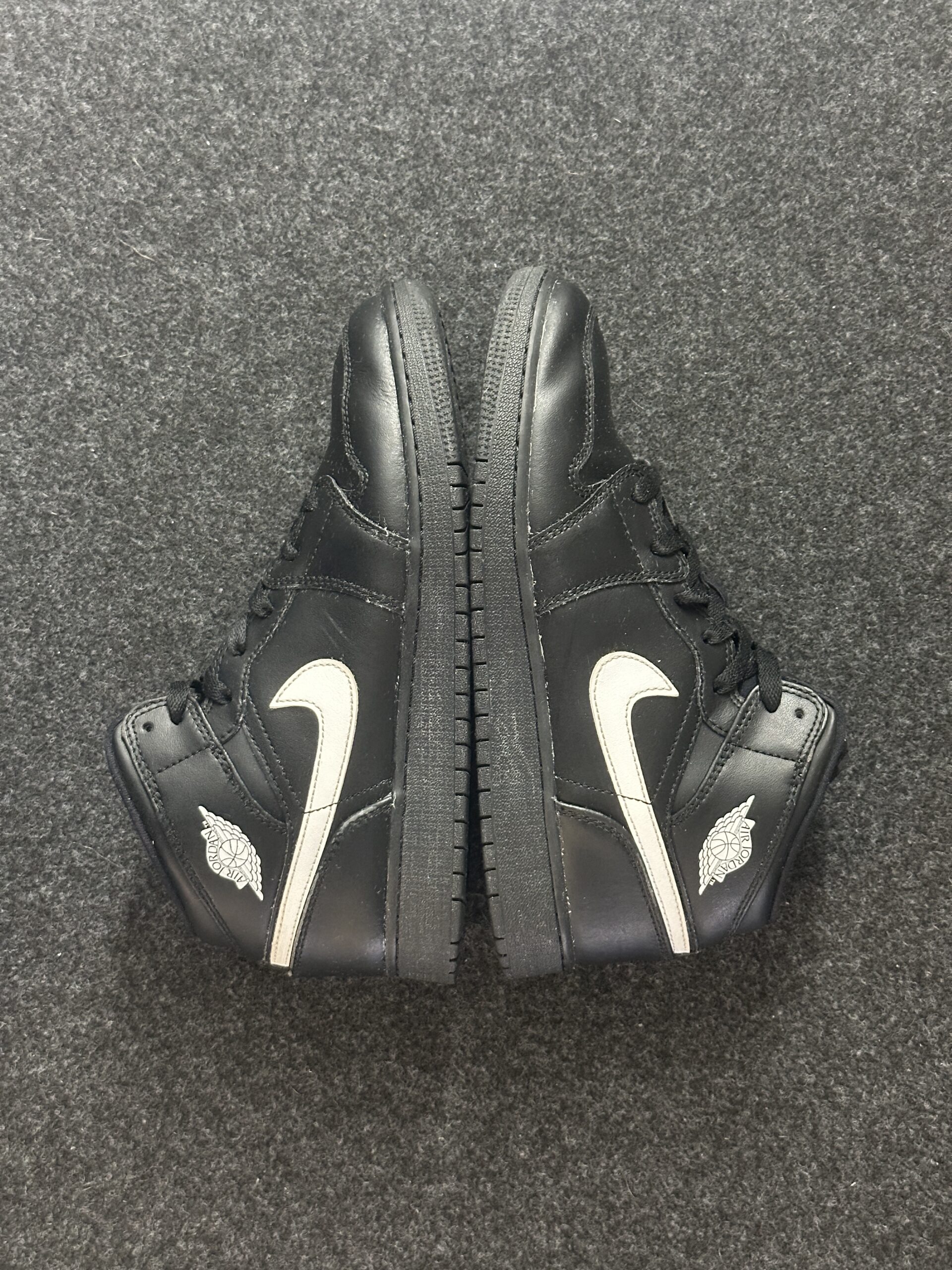 Air Jordan 1 Mid Black White Speckle 554725-049 taglia EU 40 vista esterna